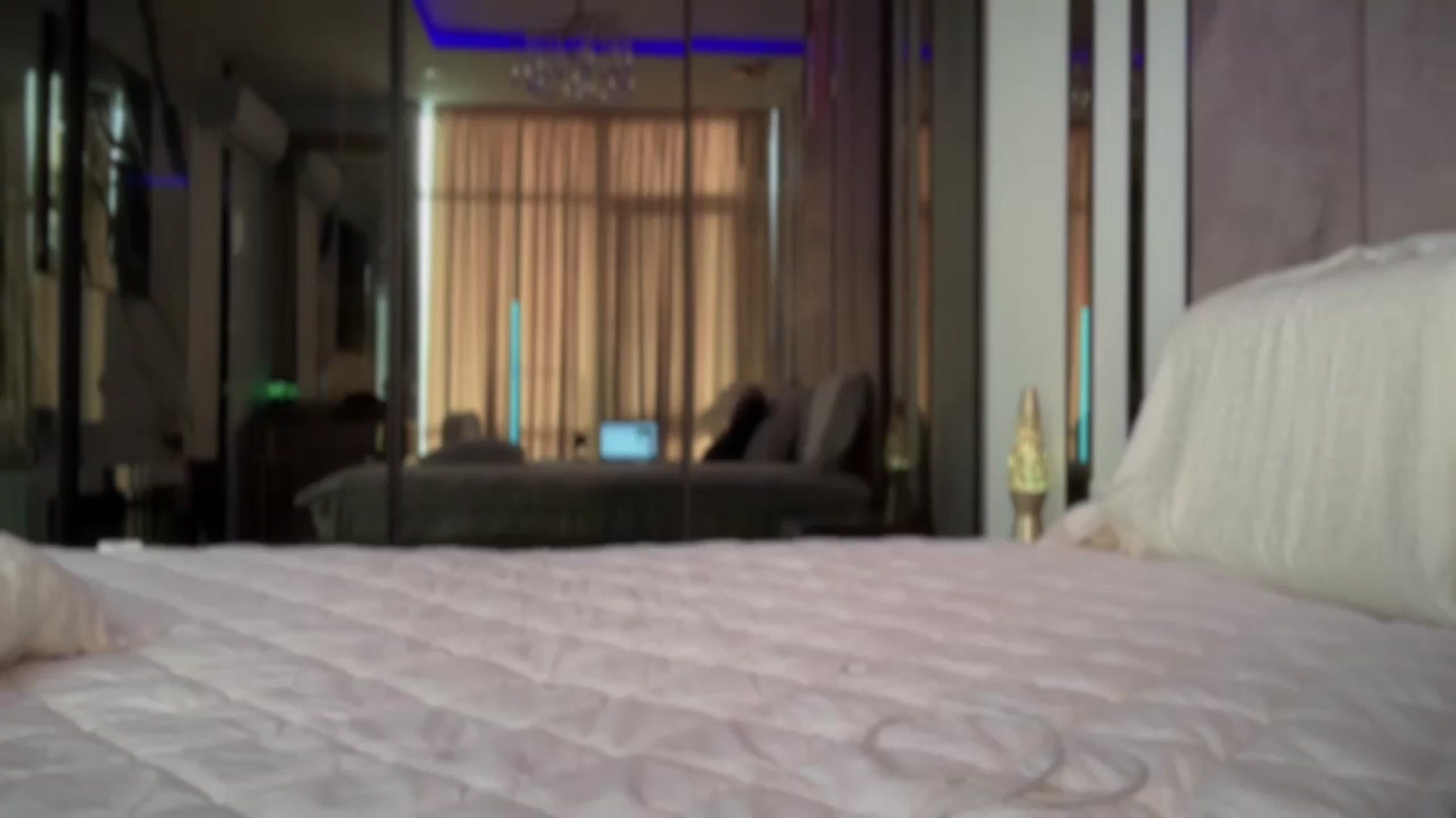 Gallery image thumbnail from UGLYGIRL_'s myfreecams stream on, 09/07/2025, 05:06 image 17 of 20