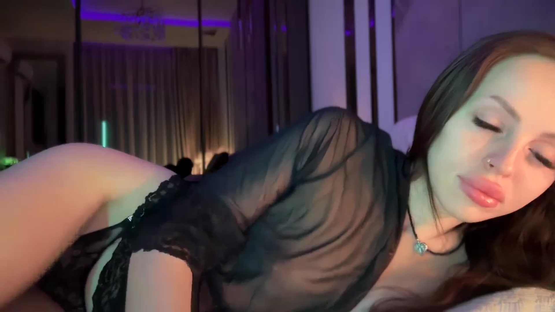 Gallery image thumbnail from UGLYGIRL_'s myfreecams stream on, 09/09/2025, 24:04 image 3 of 20