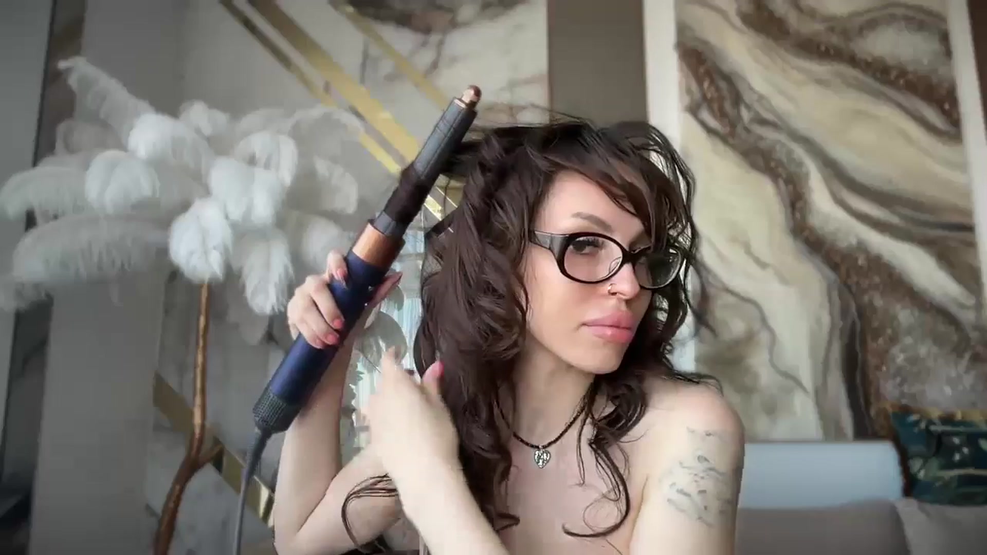 Gallery image thumbnail from UGLYGIRL_'s myfreecams stream on, 09/25/2025, 13:20 image 10 of 20