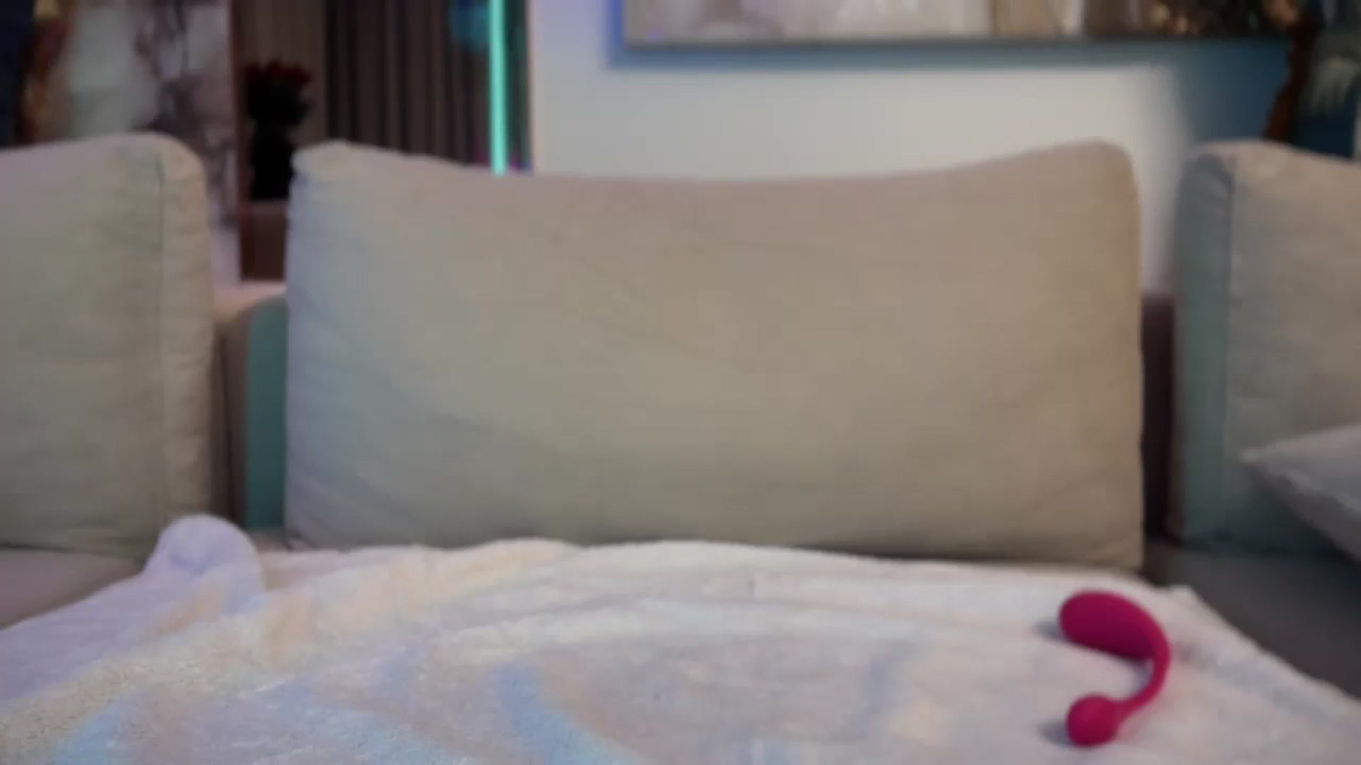 Gallery image thumbnail from UGLYGIRL_'s myfreecams stream on, 10/01/2025, 21:15 image 13 of 20