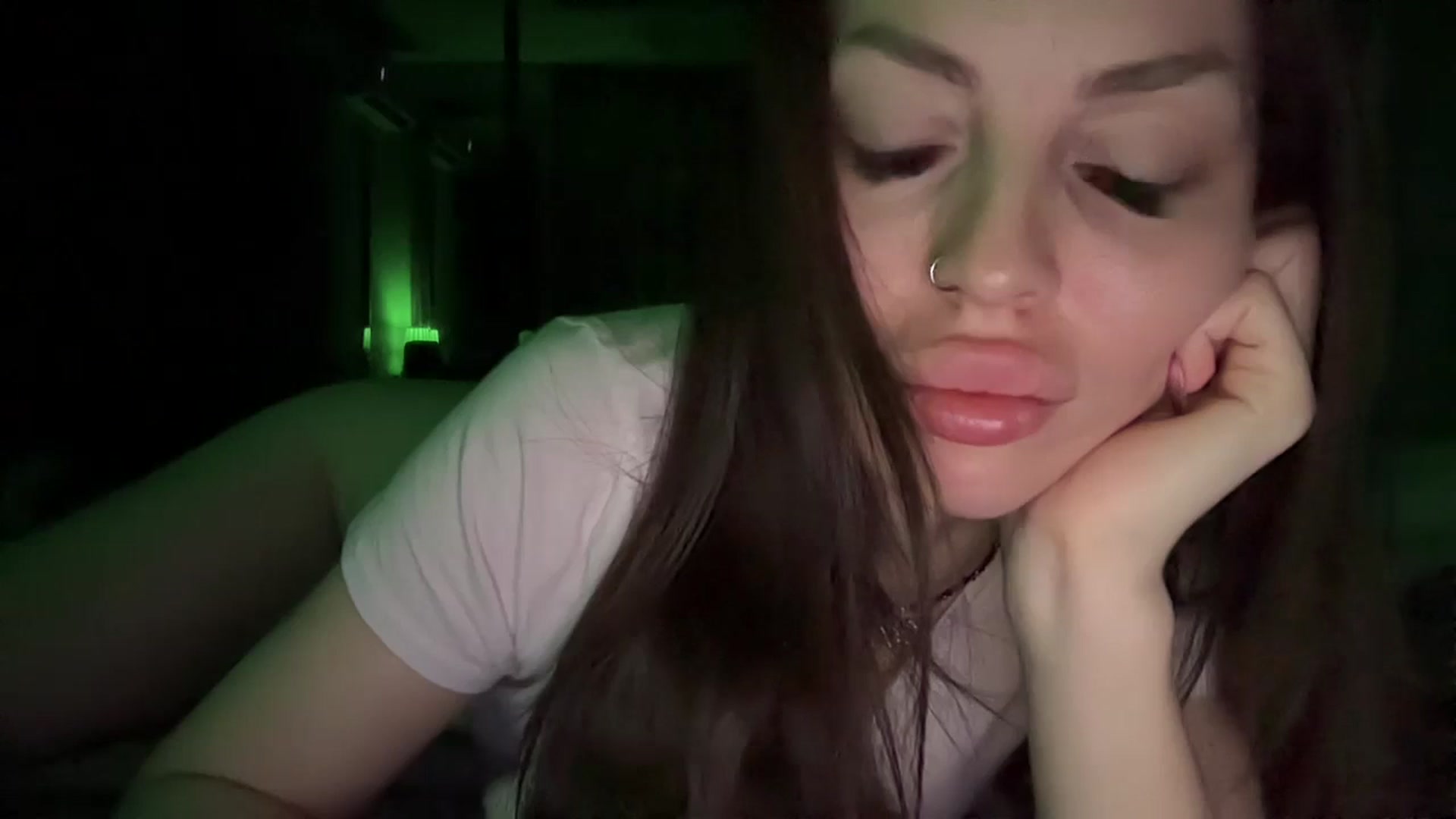 Gallery image thumbnail from UGLYGIRL_'s myfreecams stream on, 10/06/2025, 02:01 image 5 of 20