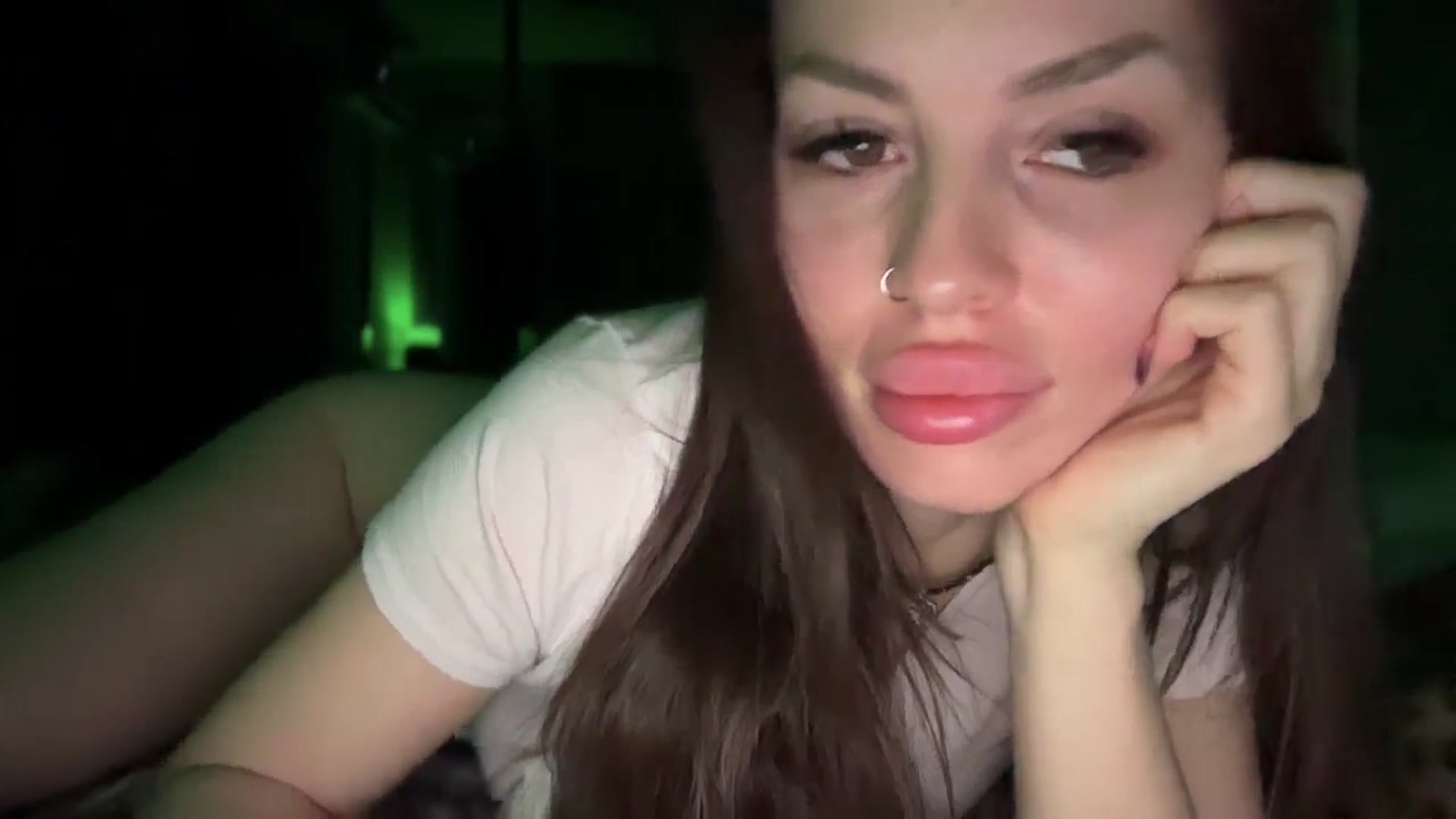 Gallery image thumbnail from UGLYGIRL_'s myfreecams stream on, 10/06/2025, 02:01 image 3 of 20