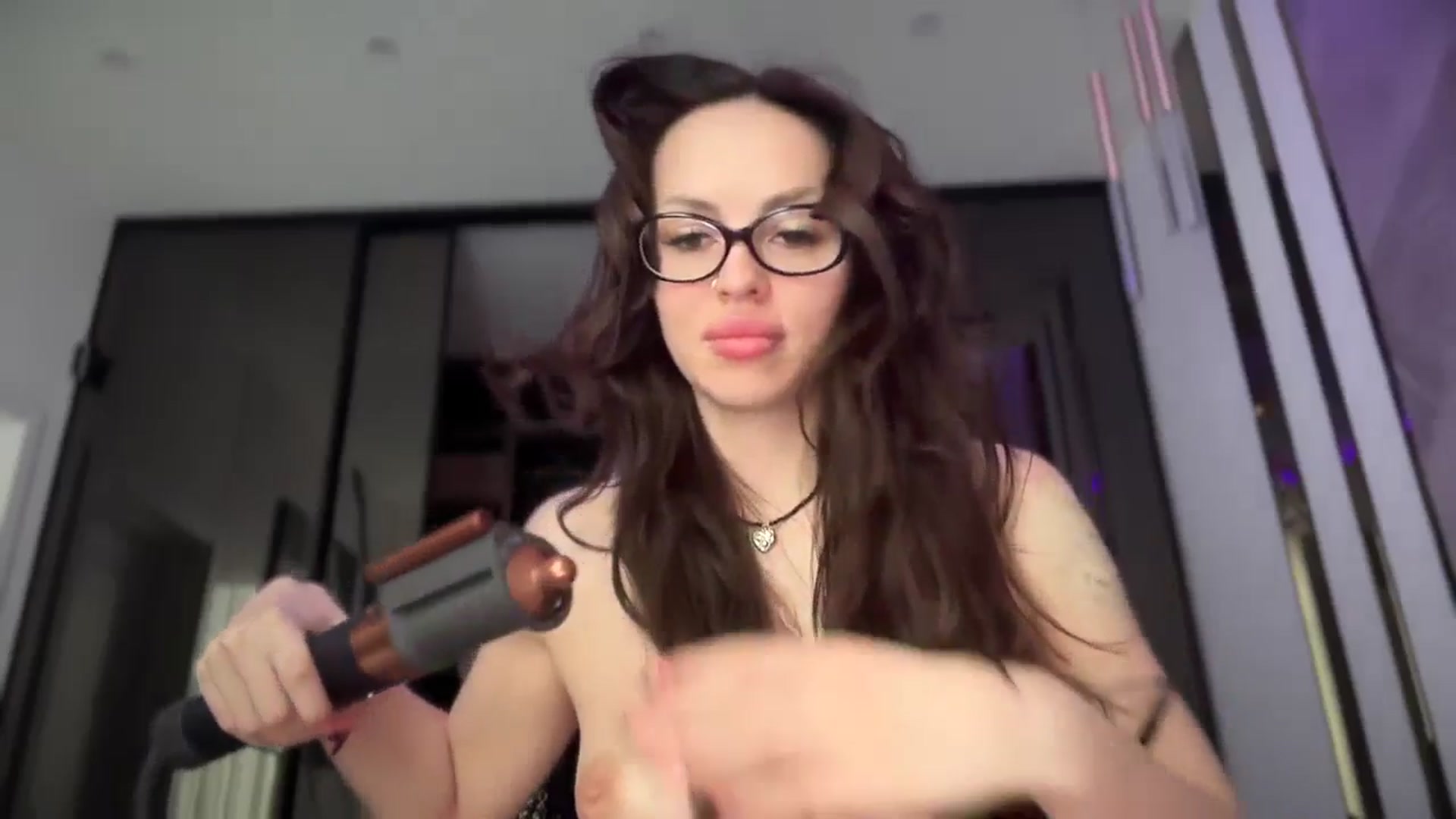 Gallery image thumbnail from UGLYGIRL_'s myfreecams stream on, 10/06/2025, 08:35 image 3 of 20