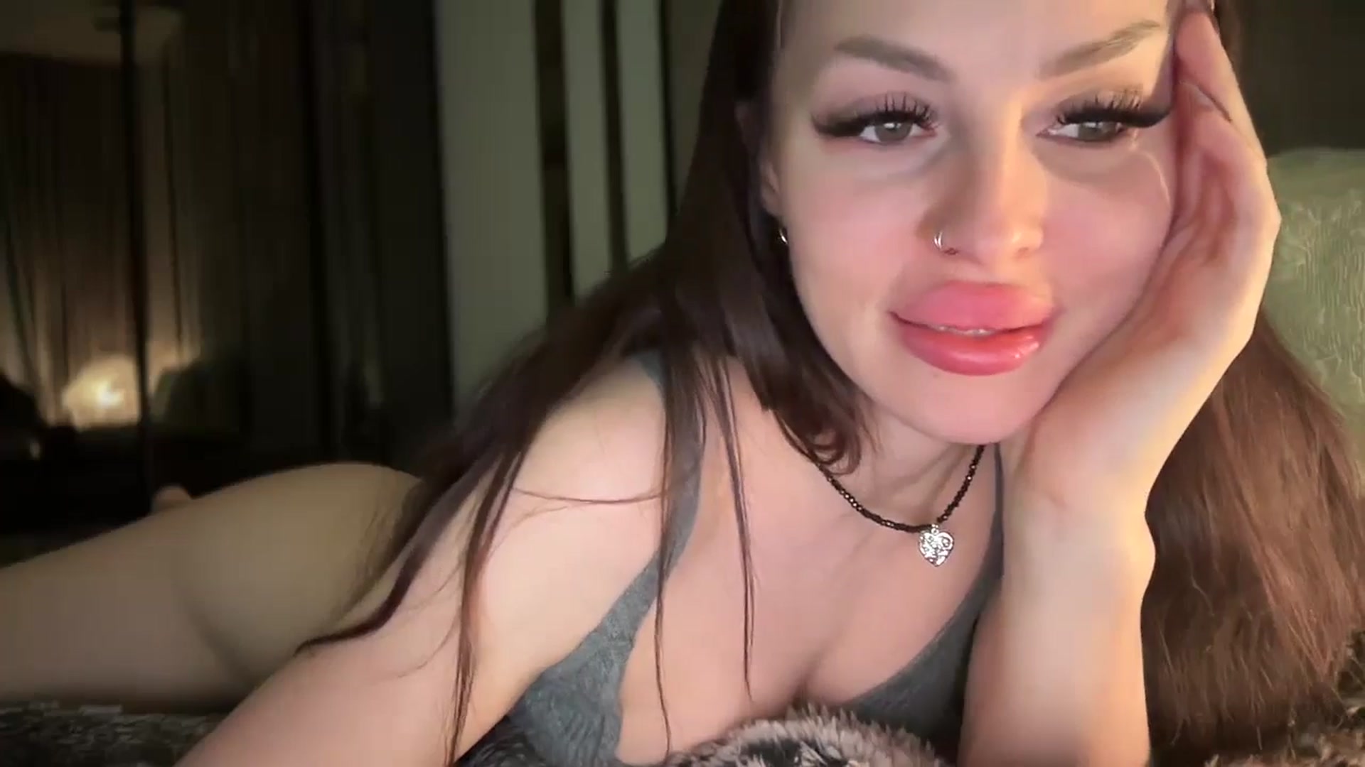 Gallery image thumbnail from UGLYGIRL_'s myfreecams stream on, 10/08/2025, 21:14 image 2 of 20