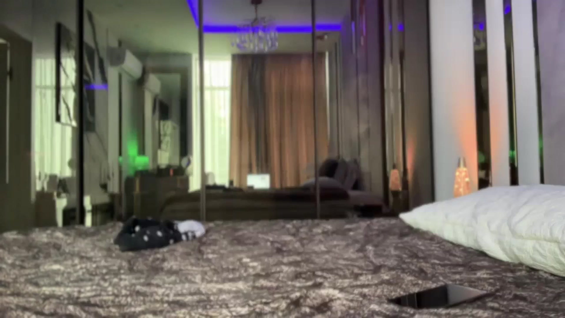 Gallery image thumbnail from UGLYGIRL_'s myfreecams stream on, 10/11/2025, 08:55 image 6 of 20