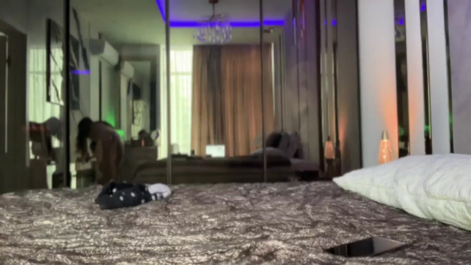 Gallery image thumbnail from UGLYGIRL_'s myfreecams stream on, 10/11/2025, 08:55 image 7 of 20