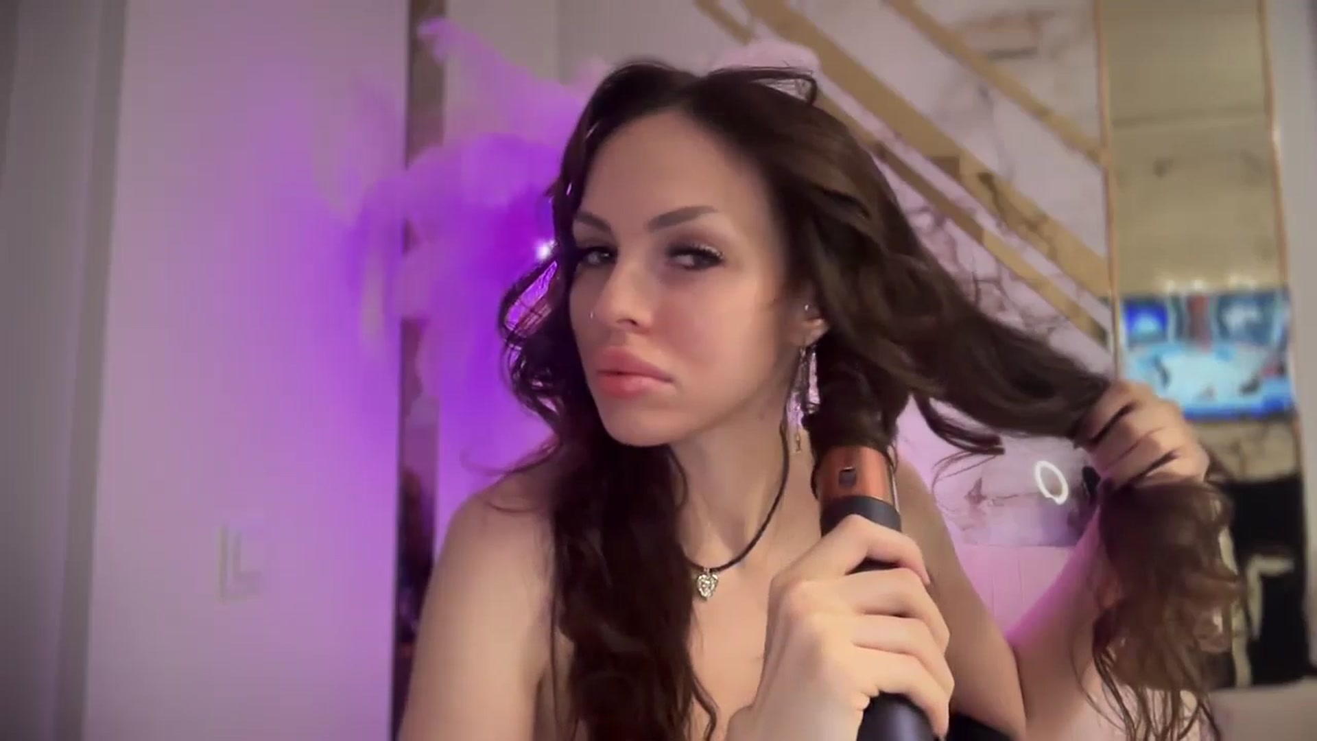 Gallery image thumbnail from UGLYGIRL_'s myfreecams stream on, 10/12/2025, 16:34 image 15 of 20