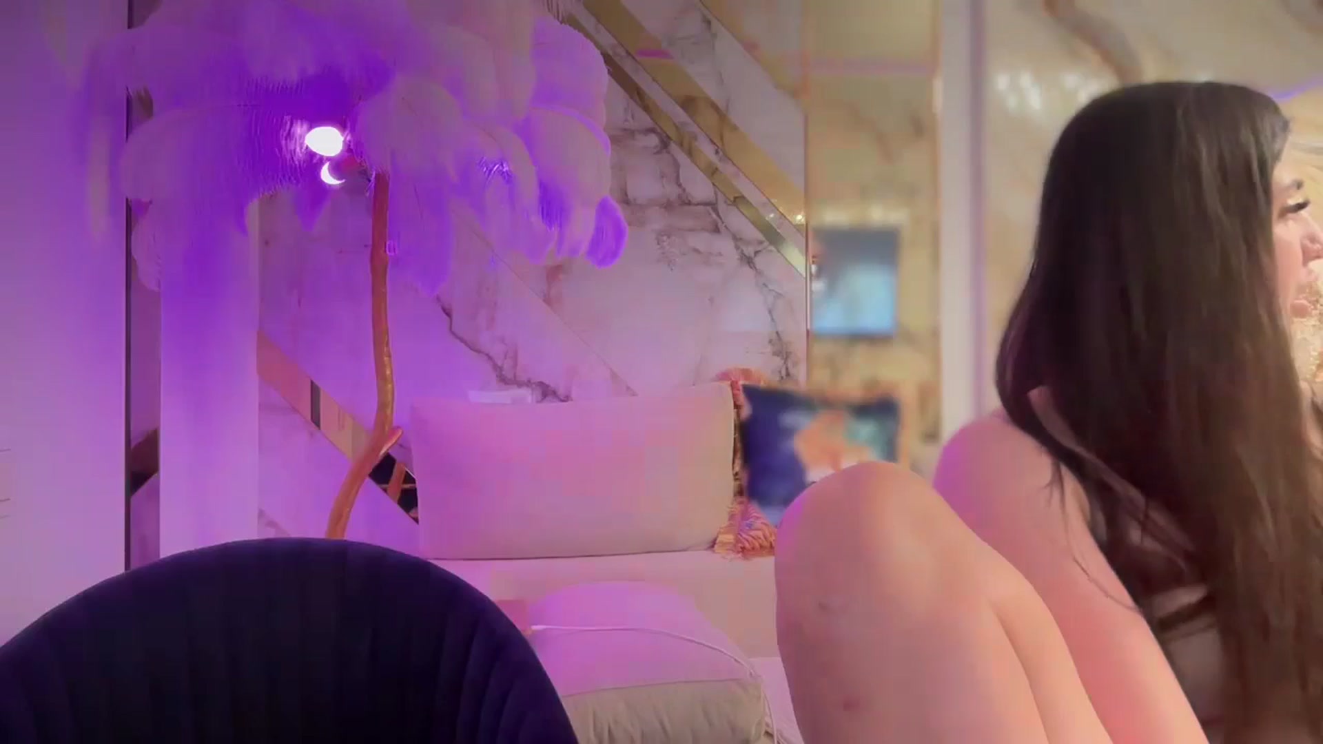 Gallery image thumbnail from UGLYGIRL_'s myfreecams stream on, 10/18/2025, 24:51 image 11 of 20