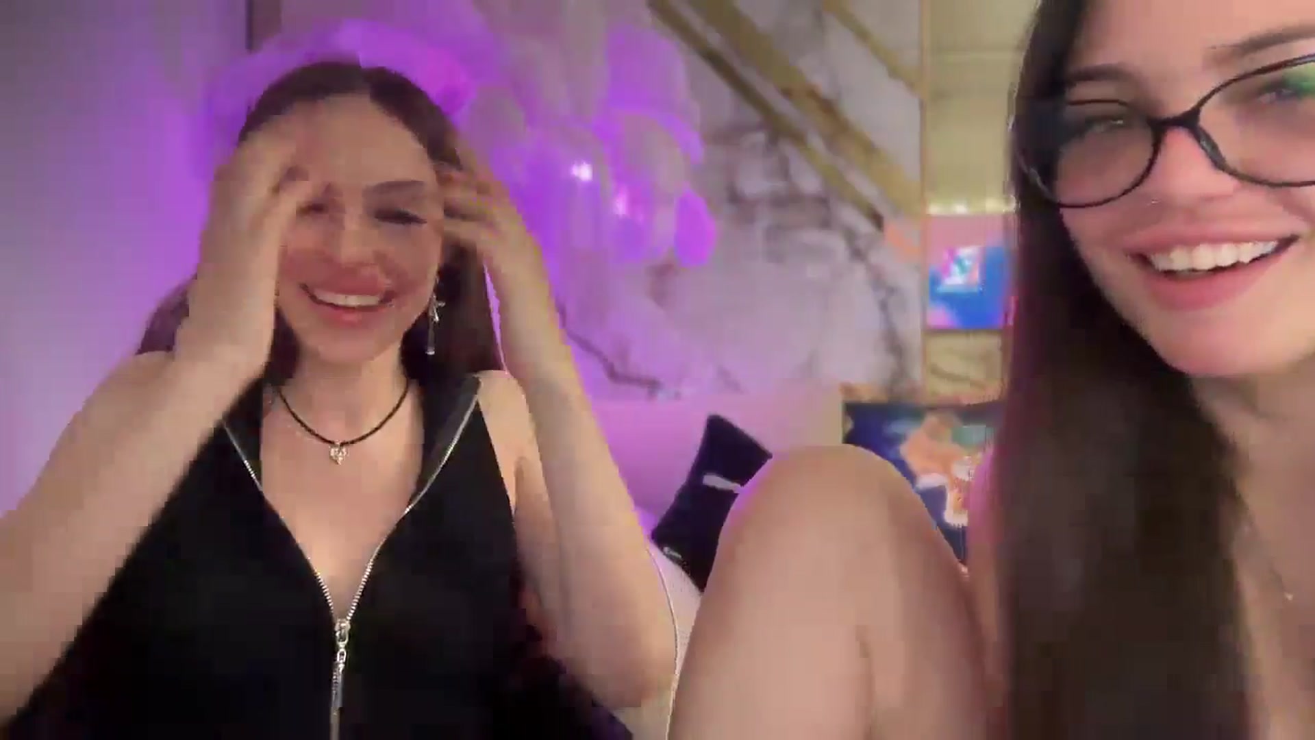 Gallery image thumbnail from UGLYGIRL_'s myfreecams stream on, 10/18/2025, 23:34 image 8 of 20