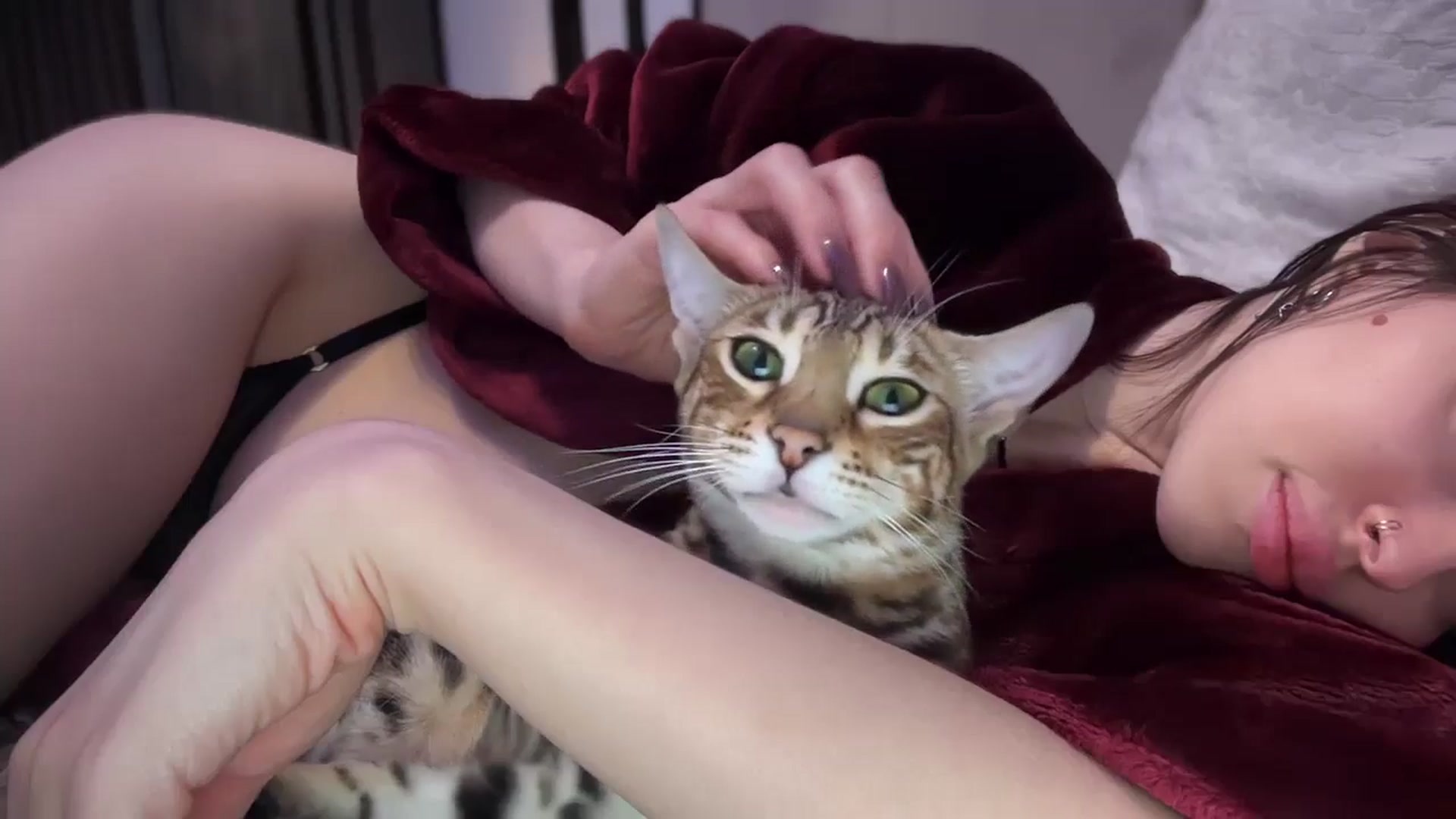 Gallery image thumbnail from UGLYGIRL_'s myfreecams stream on, 10/19/2025, 19:11 image 2 of 20