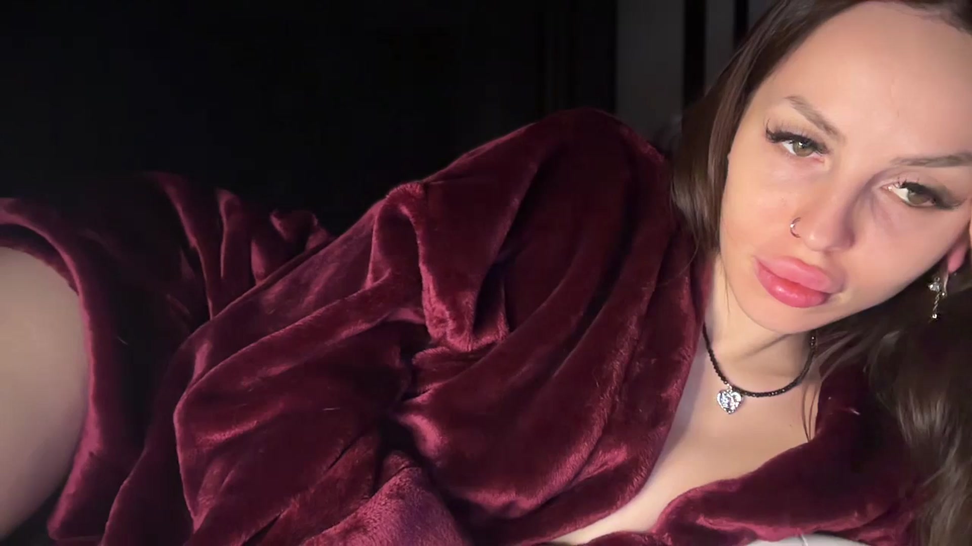 Gallery image thumbnail from UGLYGIRL_'s myfreecams stream on, 10/22/2025, 16:35 image 16 of 20