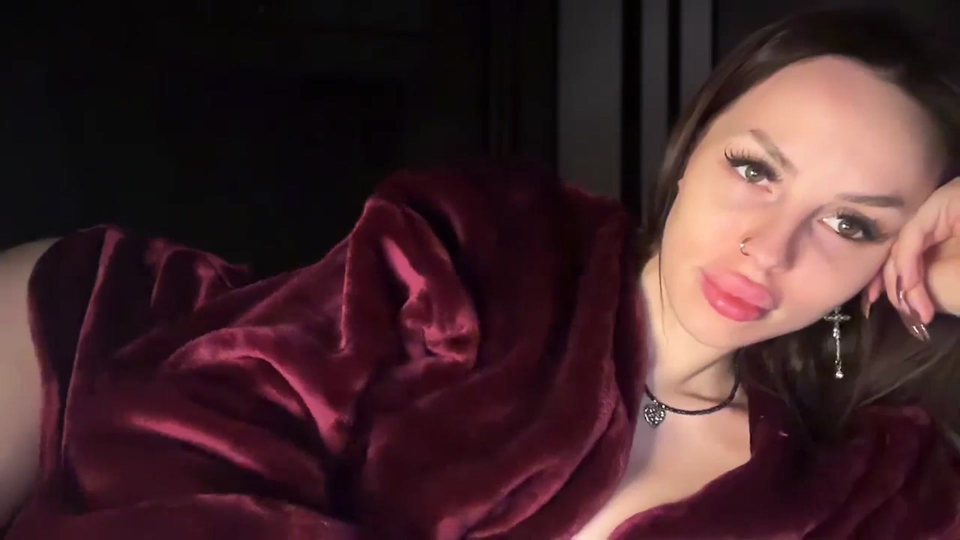 Gallery image thumbnail from UGLYGIRL_'s myfreecams stream on, 10/22/2025, 16:35 image 8 of 20