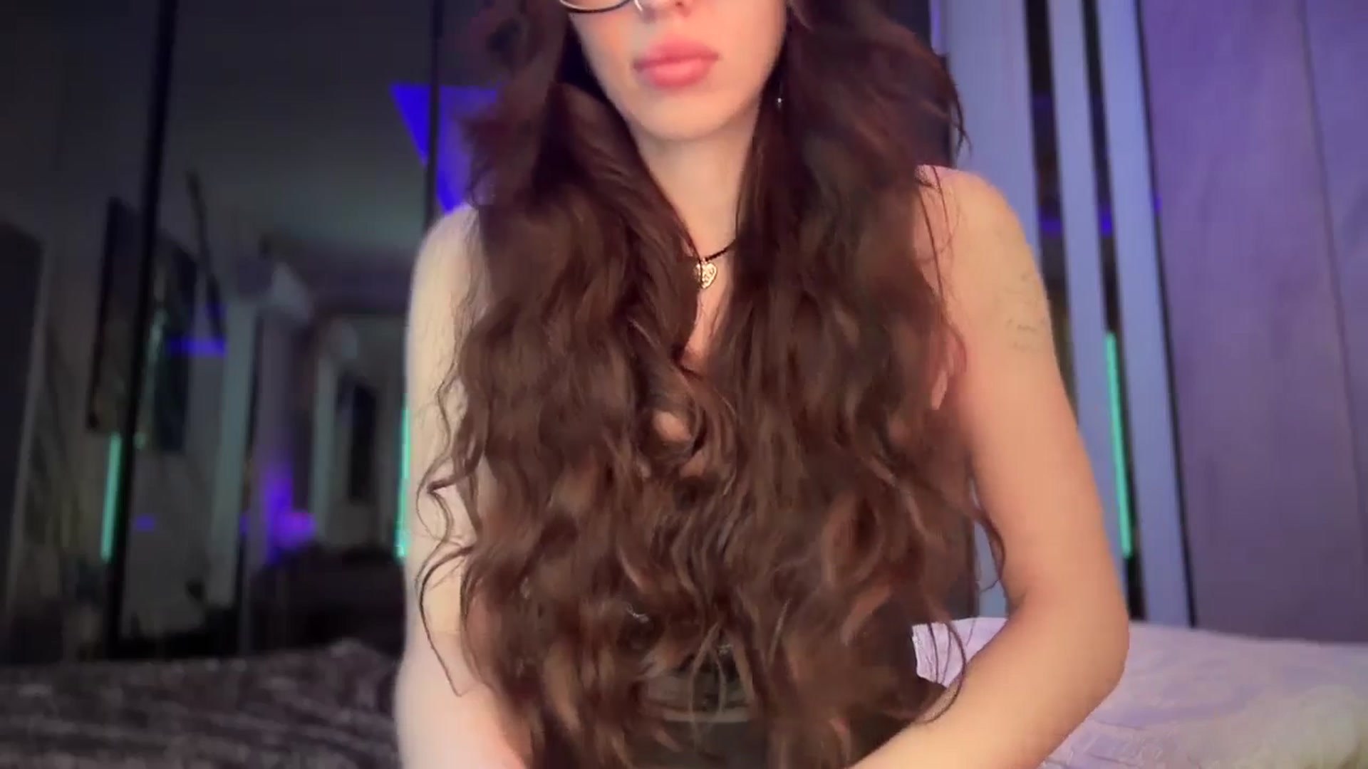 Gallery image thumbnail from UGLYGIRL_'s myfreecams stream on, 10/28/2025, 09:08 image 20 of 20