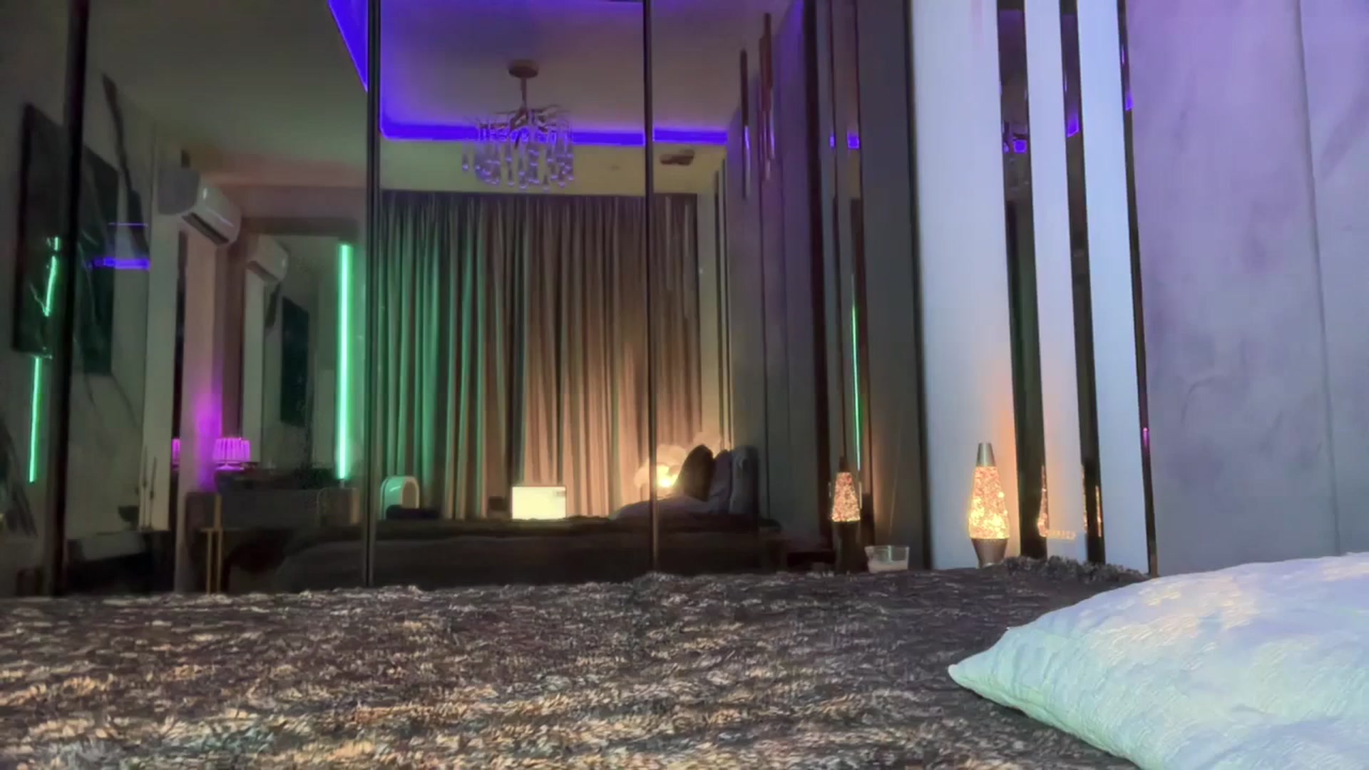 Gallery image thumbnail from UGLYGIRL_'s myfreecams stream on, 10/31/2025, 22:33 image 3 of 20