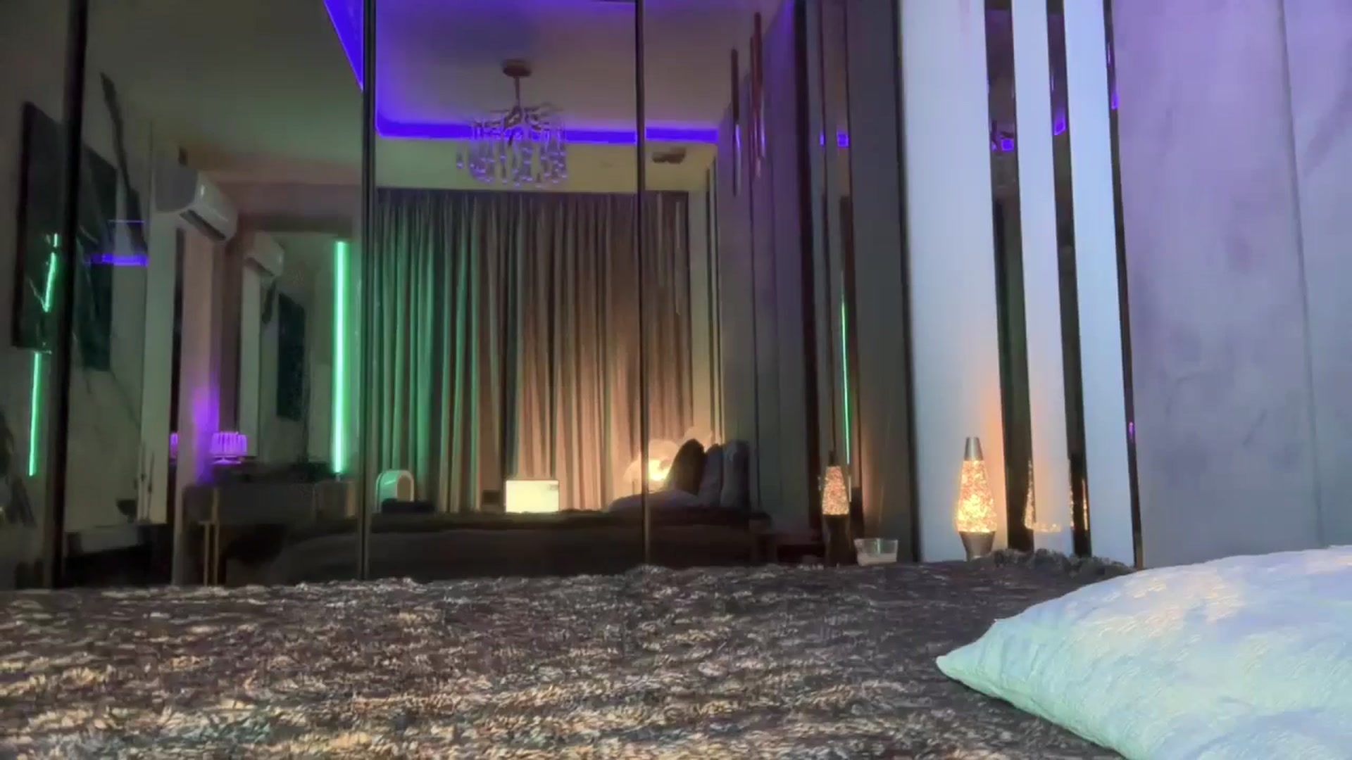 Gallery image thumbnail from UGLYGIRL_'s myfreecams stream on, 10/31/2025, 22:33 image 2 of 20