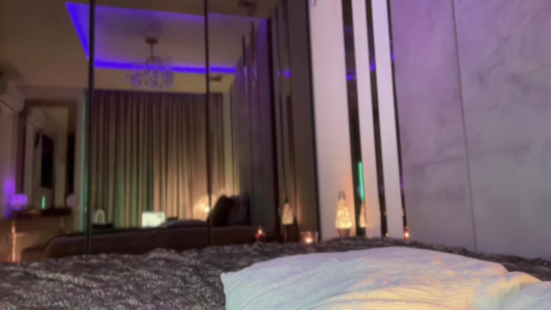 Gallery image thumbnail from UGLYGIRL_'s myfreecams stream on, 11/05/2025, 06:09 image 7 of 20