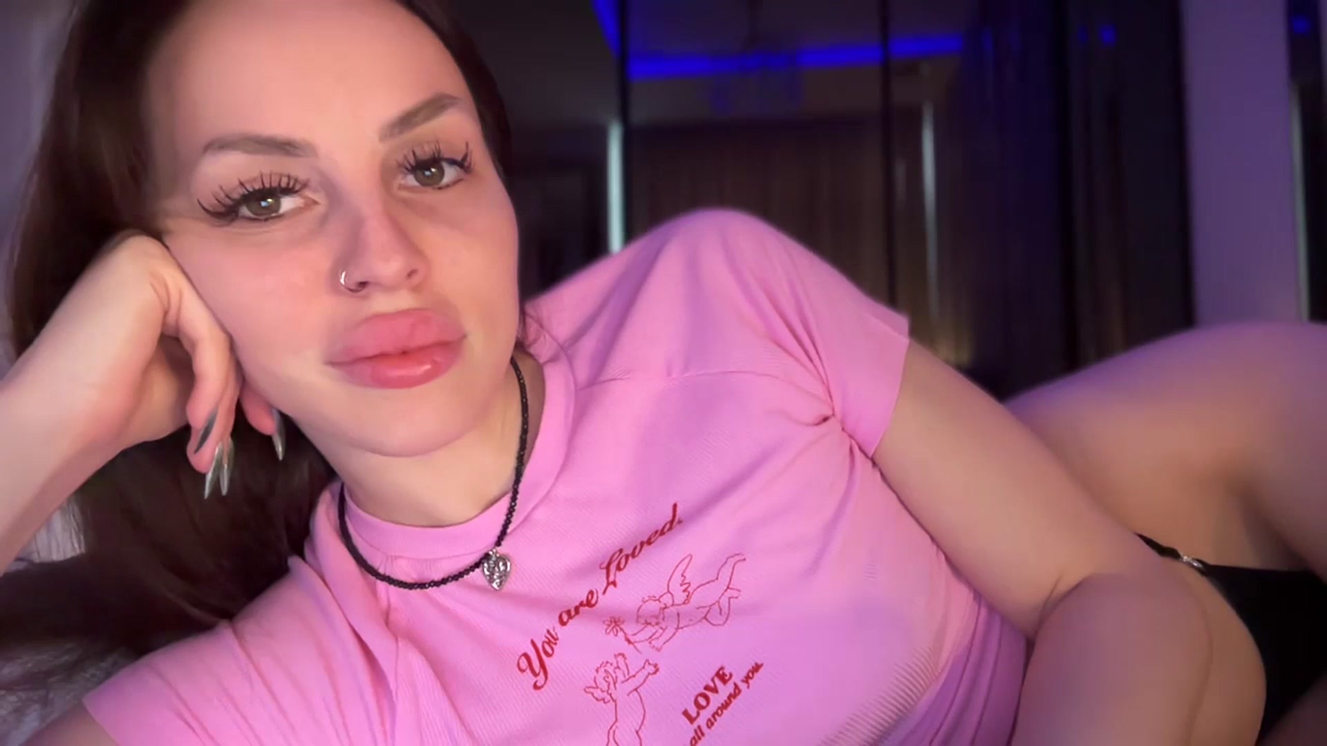 Gallery image thumbnail from UGLYGIRL_'s myfreecams stream on, 11/05/2025, 12:51 image 5 of 20