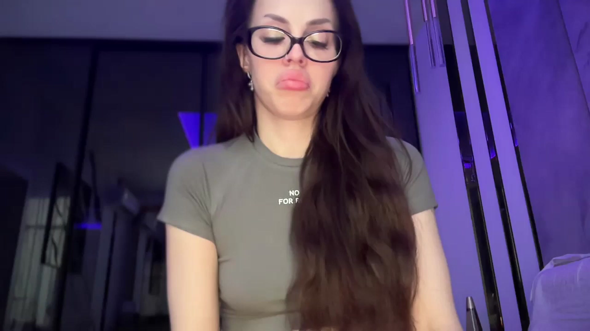 Gallery image thumbnail from UGLYGIRL_'s myfreecams stream on, 11/08/2025, 14:02 image 10 of 20