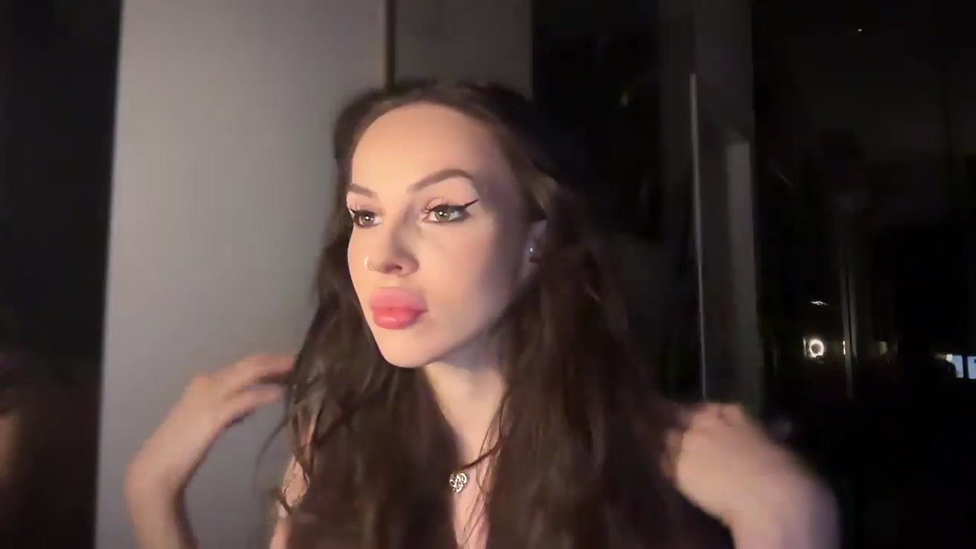 Gallery image thumbnail from UGLYGIRL_'s myfreecams stream on, 11/09/2025, 16:55 image 17 of 20