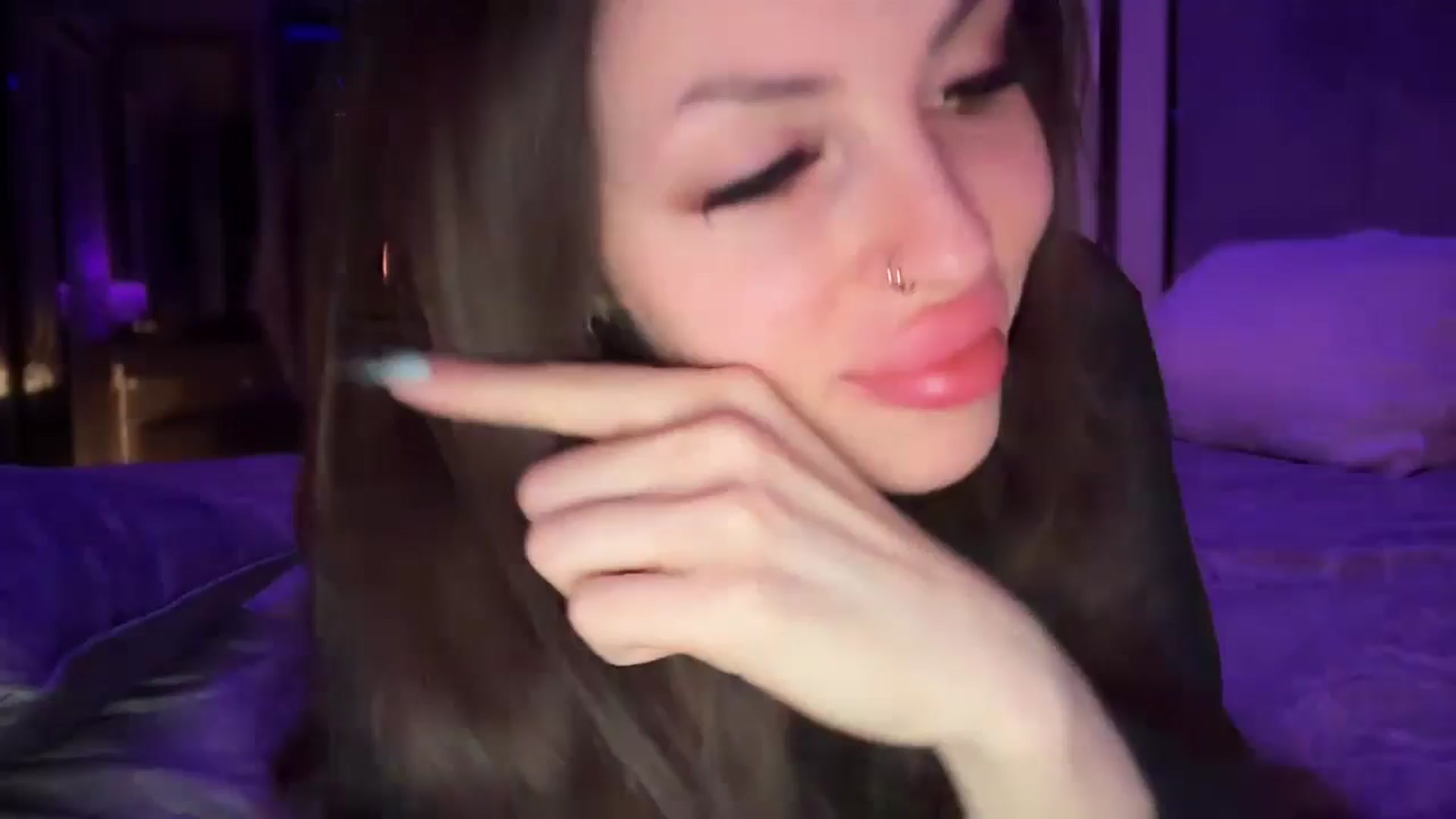 Gallery image thumbnail from UGLYGIRL_'s myfreecams stream on, 11/13/2025, 04:41 image 12 of 20