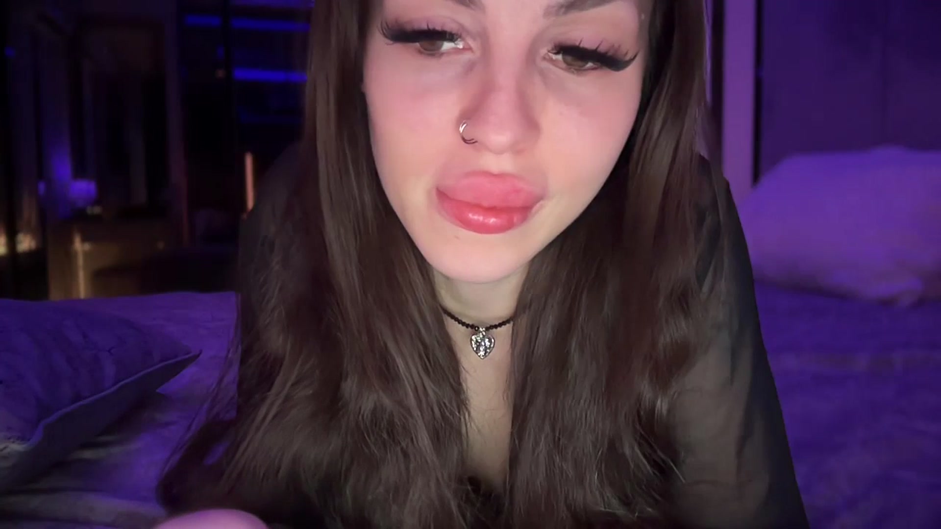 Gallery image thumbnail from UGLYGIRL_'s myfreecams stream on, 11/13/2025, 04:41 image 14 of 20