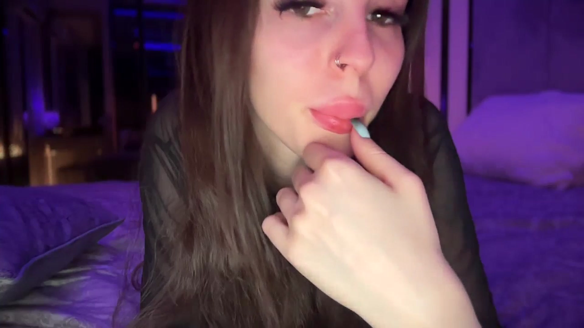 Gallery image thumbnail from UGLYGIRL_'s myfreecams stream on, 11/13/2025, 04:41 image 15 of 20