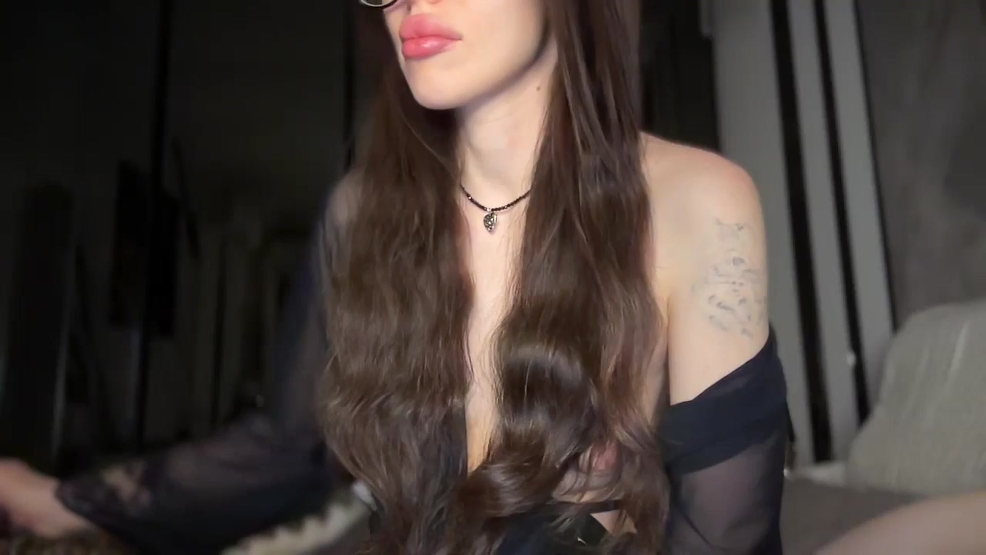 Gallery image thumbnail from UGLYGIRL_'s myfreecams stream on, 11/14/2025, 05:16 image 19 of 20