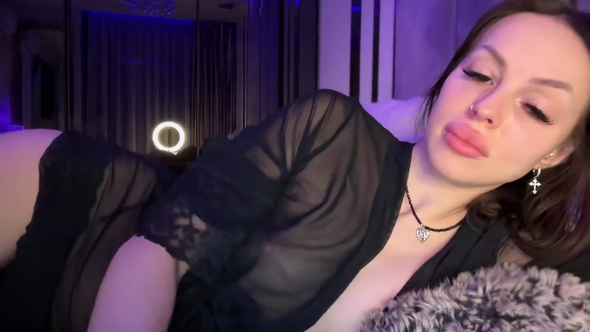 Gallery image thumbnail from UGLYGIRL_'s myfreecams stream on, 11/18/2025, 01:57 image 10 of 20