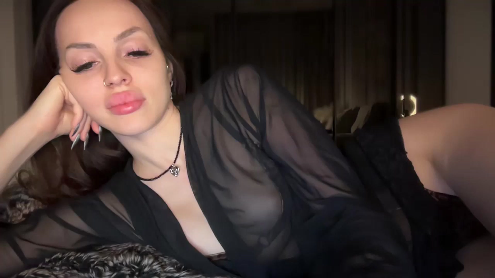 Gallery image thumbnail from UGLYGIRL_'s myfreecams stream on, 11/21/2025, 05:09 image 13 of 20