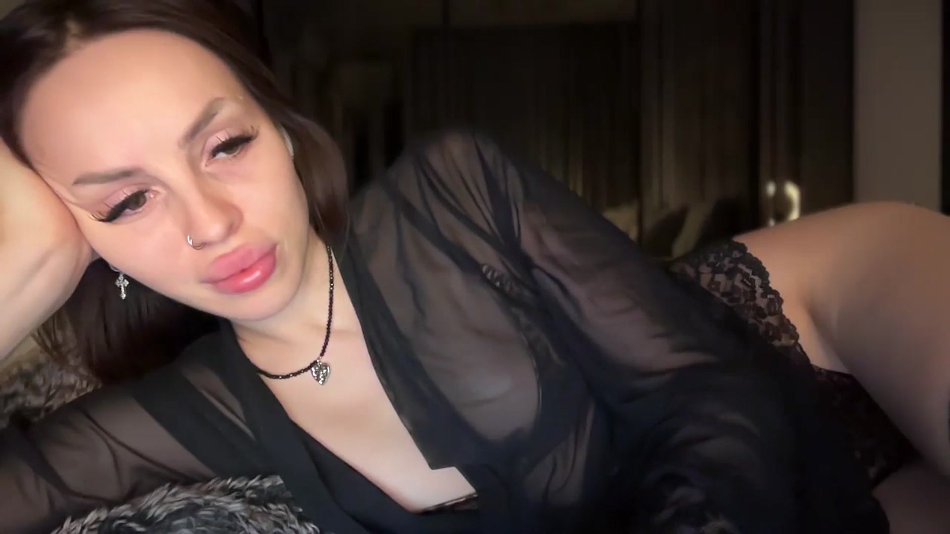 Gallery image thumbnail from UGLYGIRL_'s myfreecams stream on, 11/21/2025, 05:09 image 14 of 20