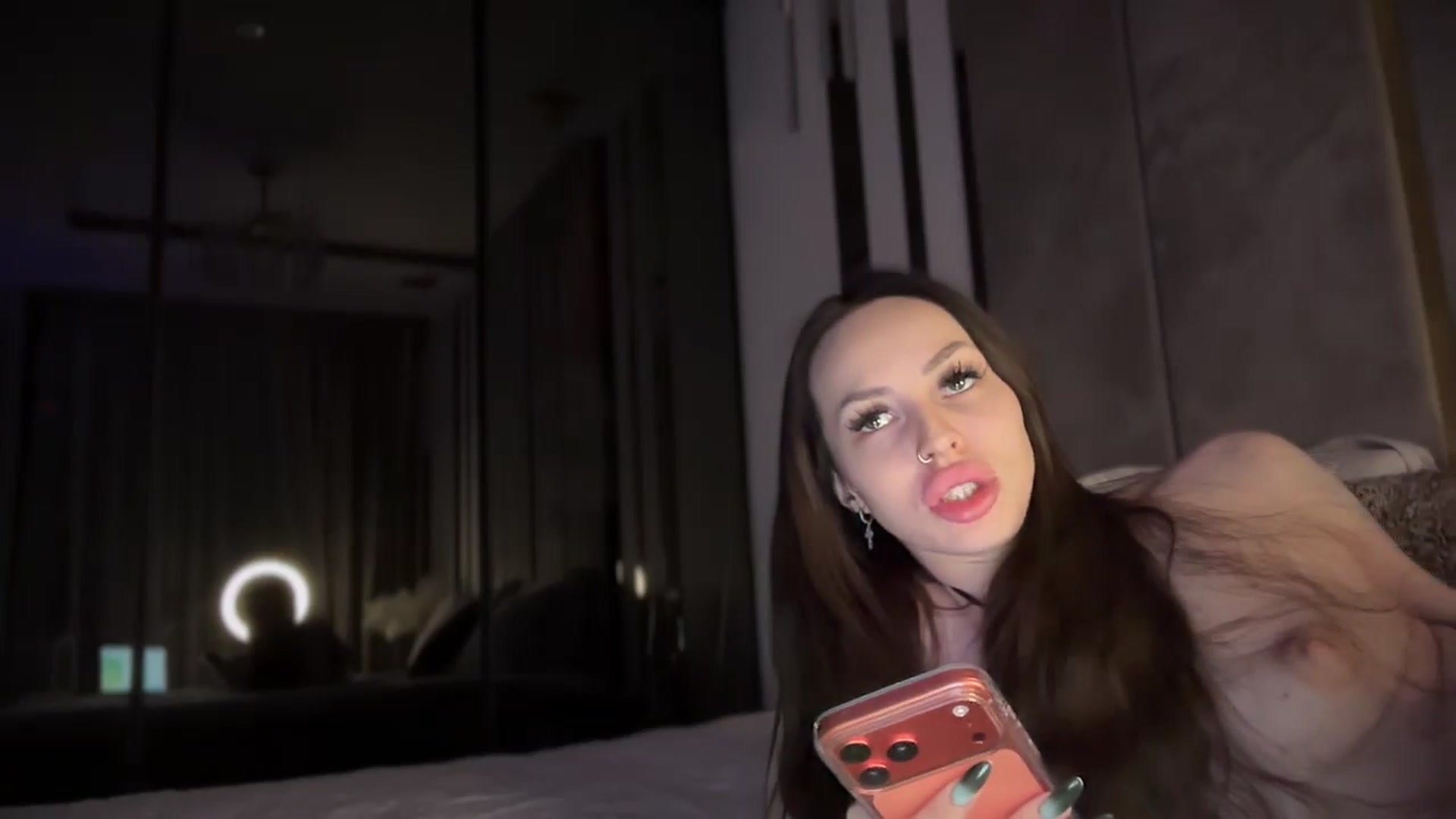 Gallery image thumbnail from UGLYGIRL_'s myfreecams stream on, 11/24/2025, 17:45 image 8 of 20