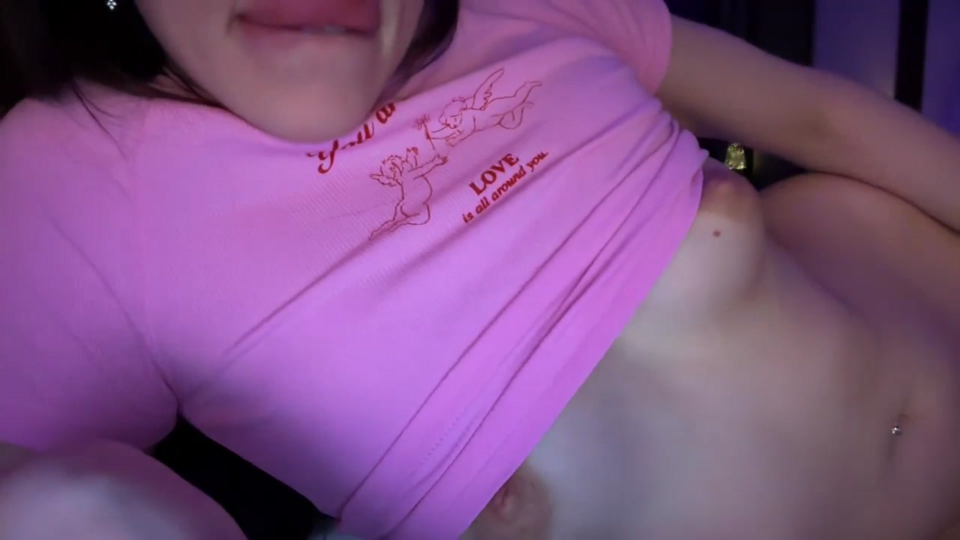 Gallery image thumbnail from UGLYGIRL_'s myfreecams stream on, 11/25/2025, 09:17 image 10 of 20