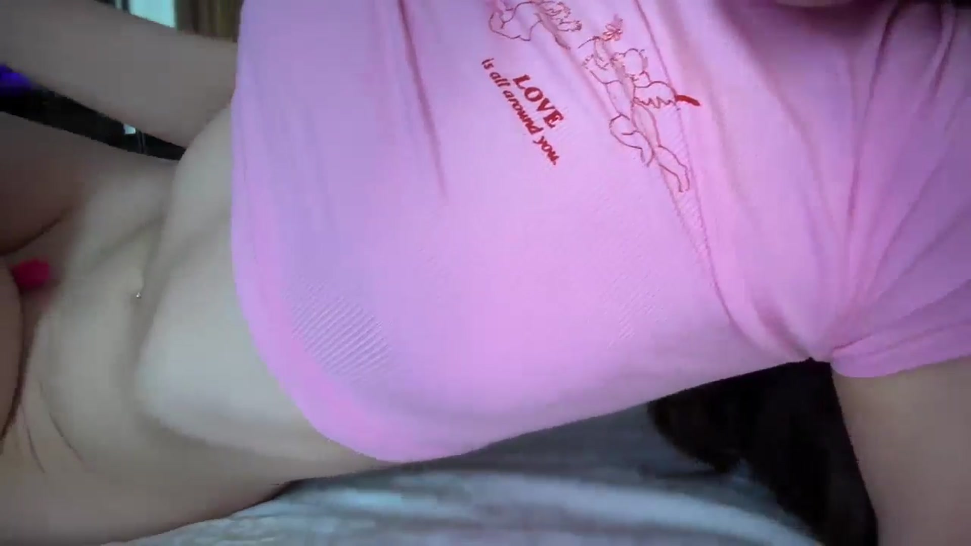 Gallery image thumbnail from UGLYGIRL_'s myfreecams stream on, 11/25/2025, 10:38 image 6 of 20