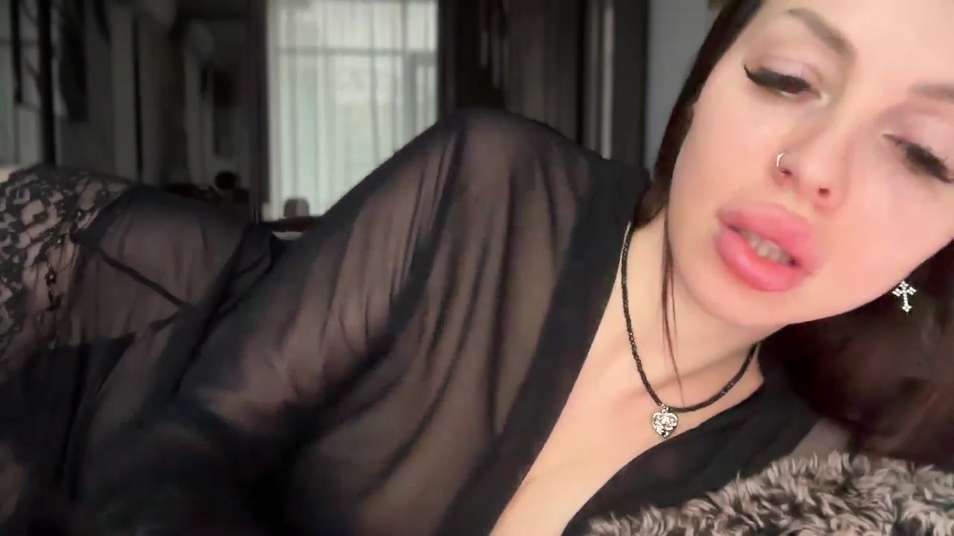 Gallery image thumbnail from UGLYGIRL_'s myfreecams stream on, 11/30/2025, 09:40 image 12 of 20