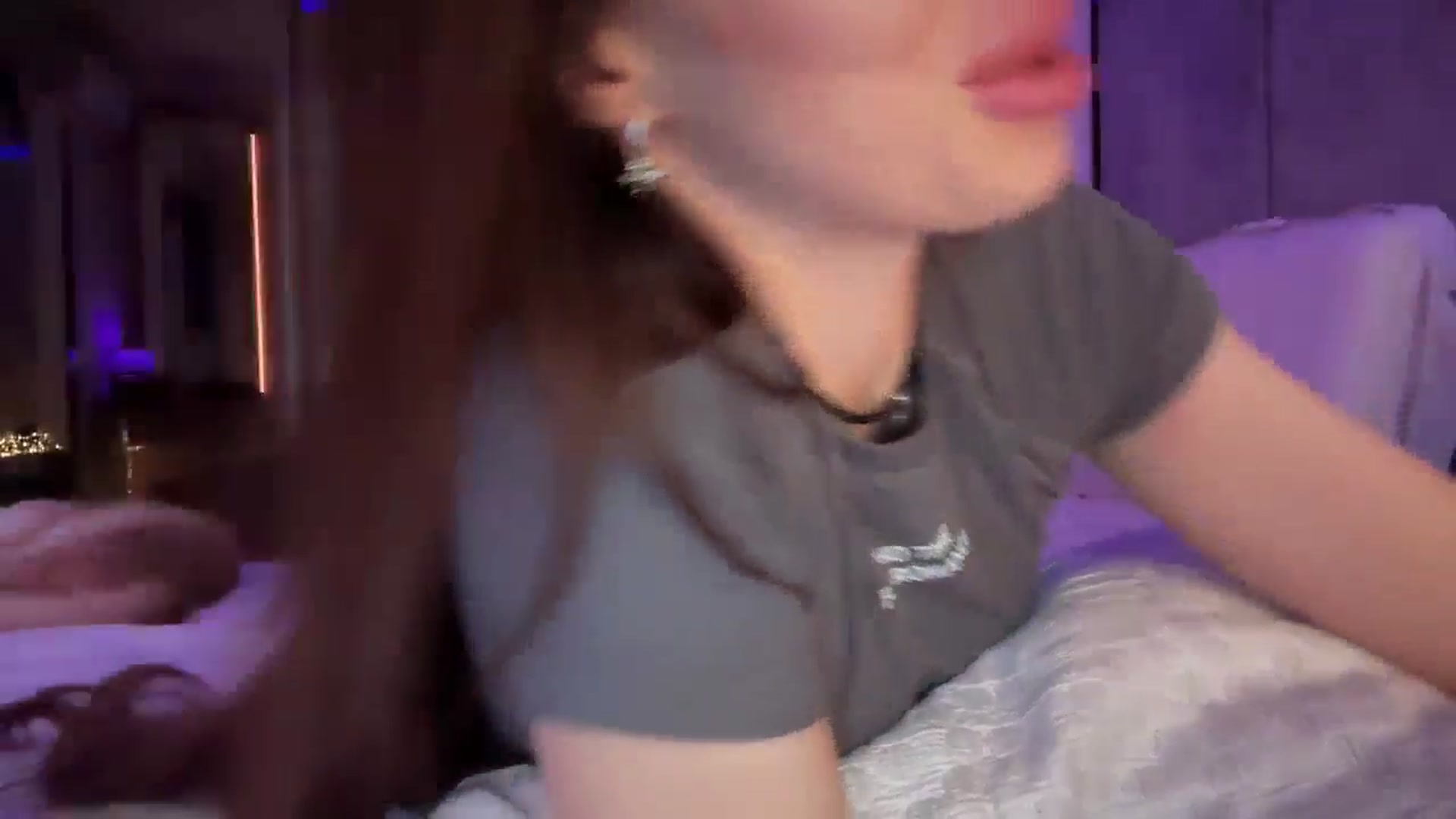 Gallery image thumbnail from UGLYGIRL_'s myfreecams stream on, 12/04/2025, 07:08 image 12 of 20