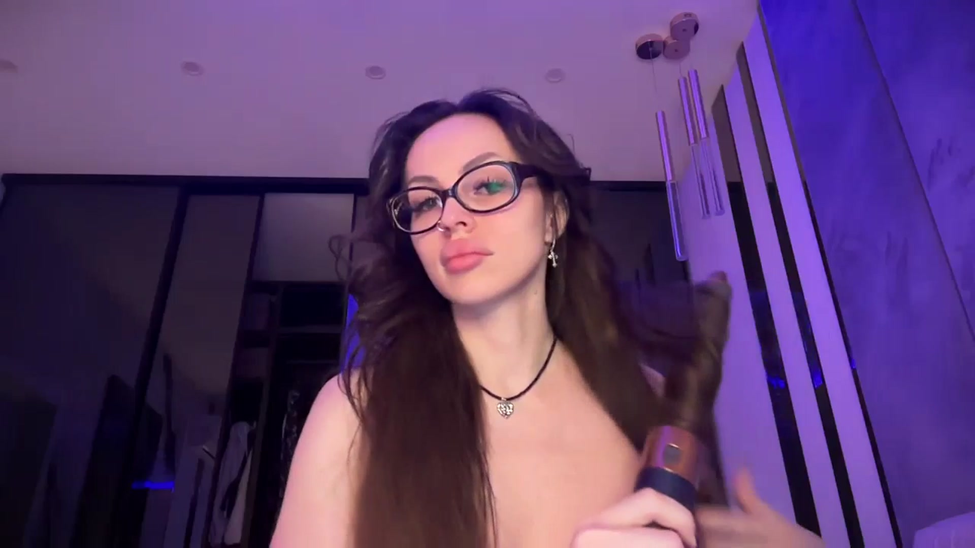 Gallery image thumbnail from UGLYGIRL_'s myfreecams stream on, 12/04/2025, 21:47 image 18 of 20