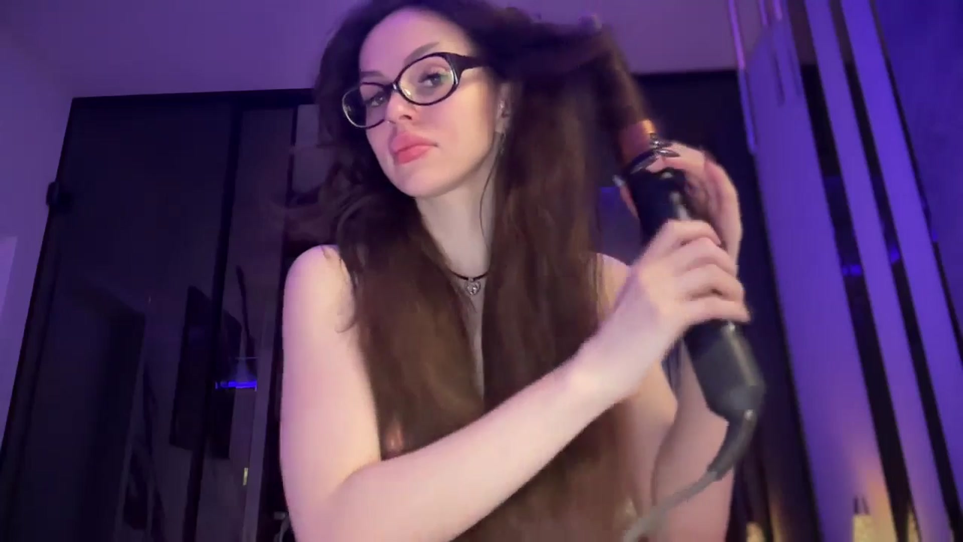 Gallery image thumbnail from UGLYGIRL_'s myfreecams stream on, 12/06/2025, 16:27 image 12 of 20
