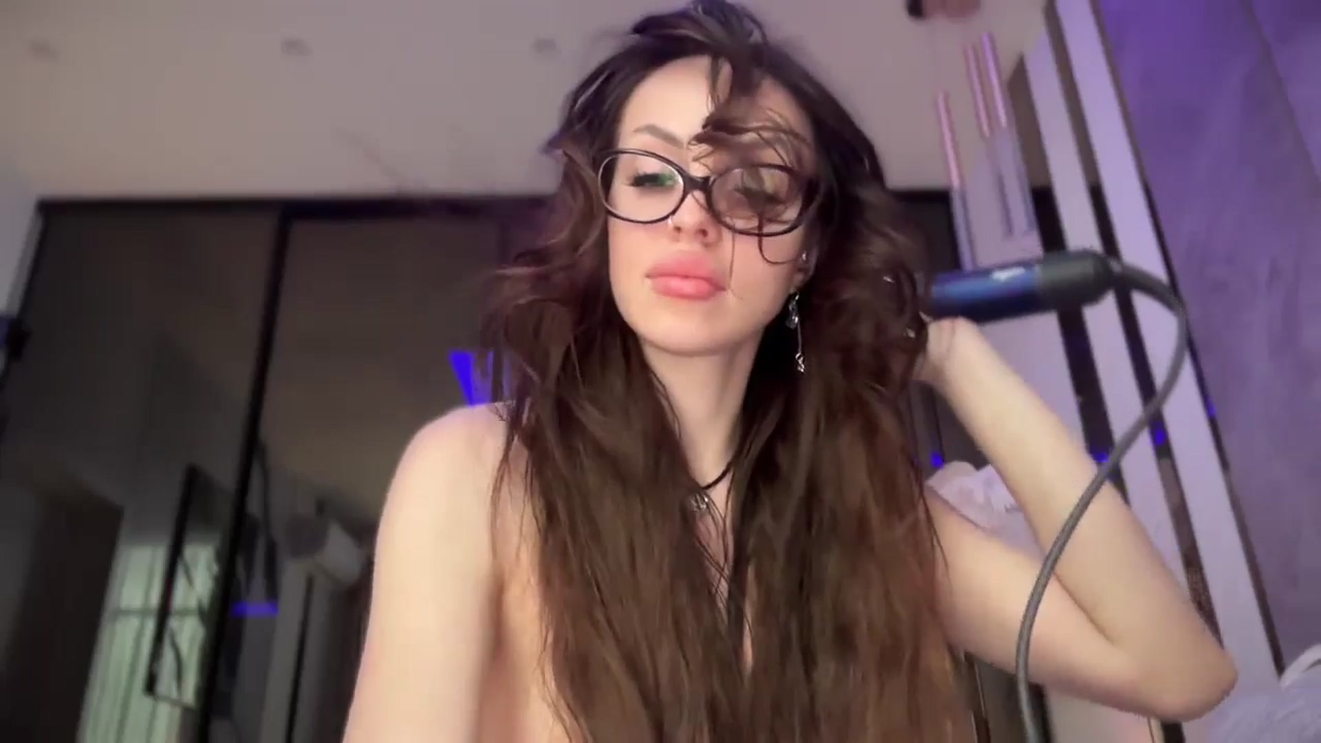Gallery image thumbnail from UGLYGIRL_'s myfreecams stream on, 12/12/2025, 11:41 image 2 of 20
