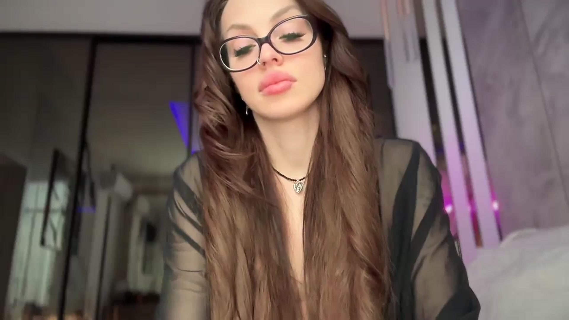 Gallery image thumbnail from UGLYGIRL_'s myfreecams stream on, 12/12/2025, 11:41 image 9 of 20