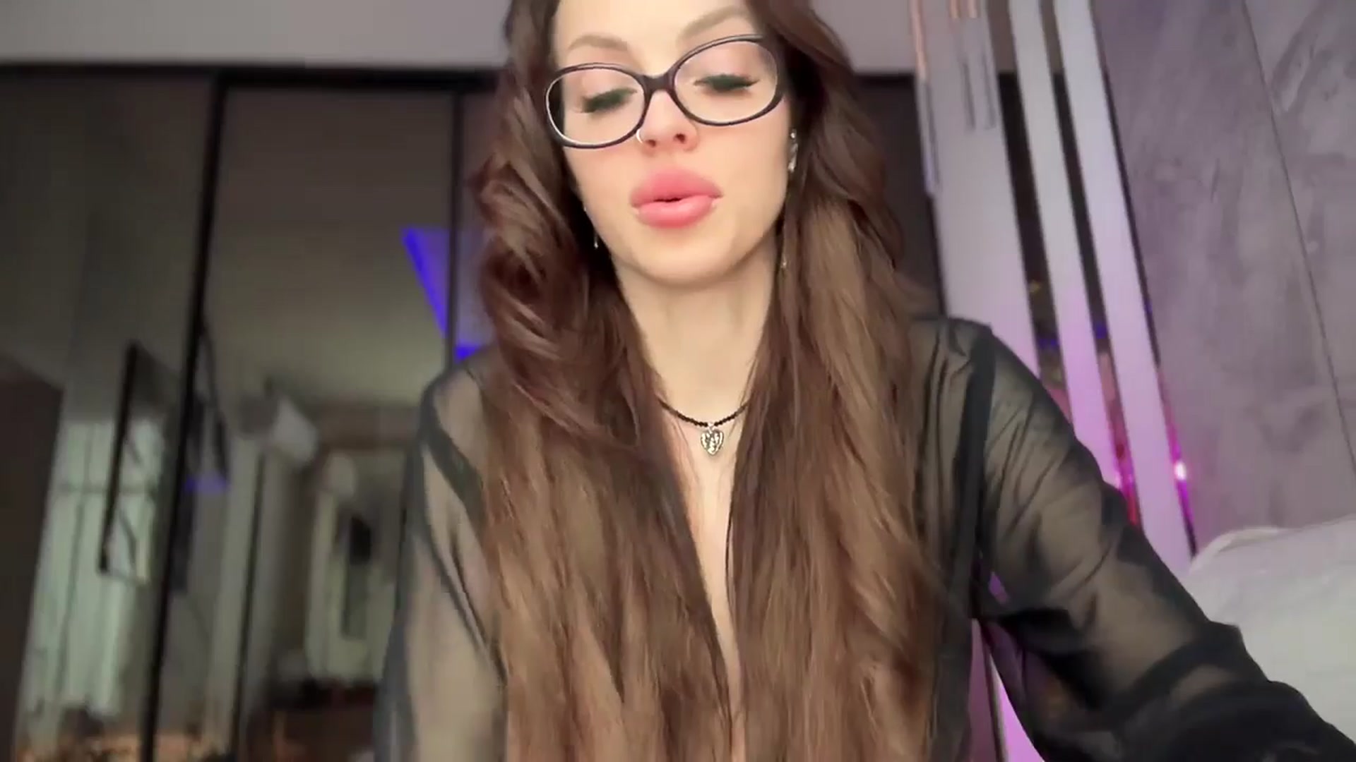 Gallery image thumbnail from UGLYGIRL_'s myfreecams stream on, 12/12/2025, 11:41 image 8 of 20