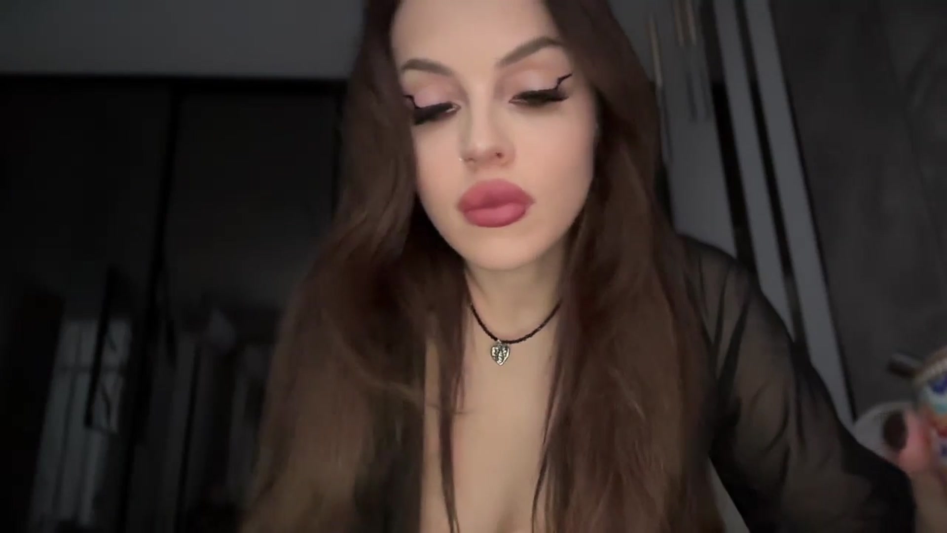 Gallery image thumbnail from UGLYGIRL_'s myfreecams stream on, 12/12/2025, 13:35 image 19 of 20