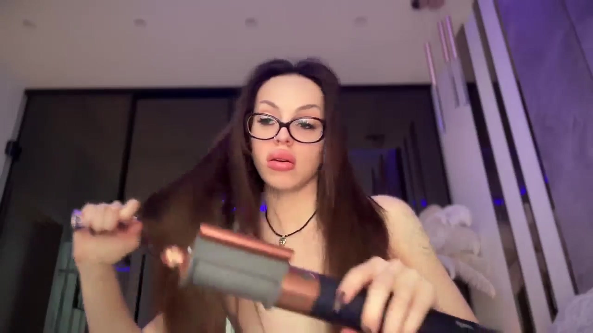 Gallery image thumbnail from UGLYGIRL_'s myfreecams stream on, 12/20/2025, 08:08 image 19 of 20