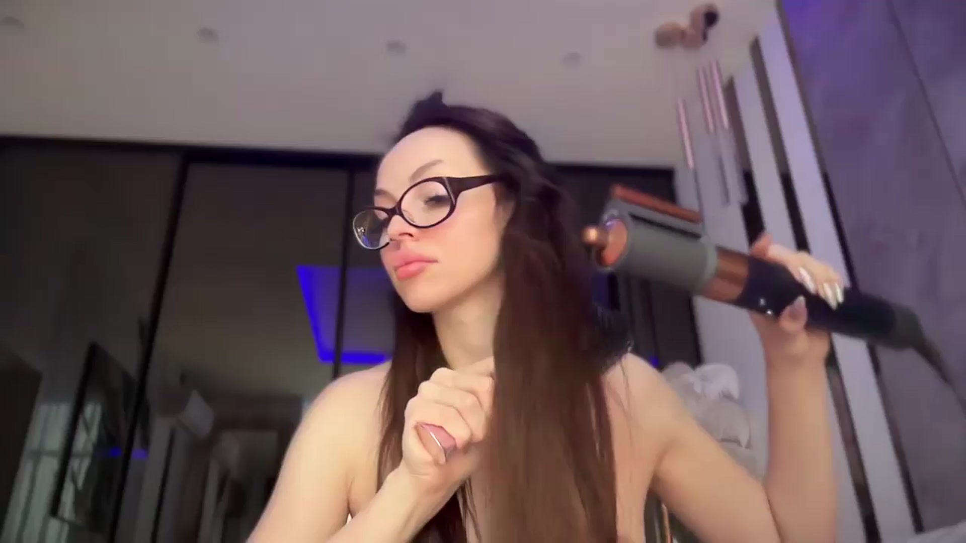 Gallery image thumbnail from UGLYGIRL_'s myfreecams stream on, 12/24/2025, 07:55 image 1 of 20