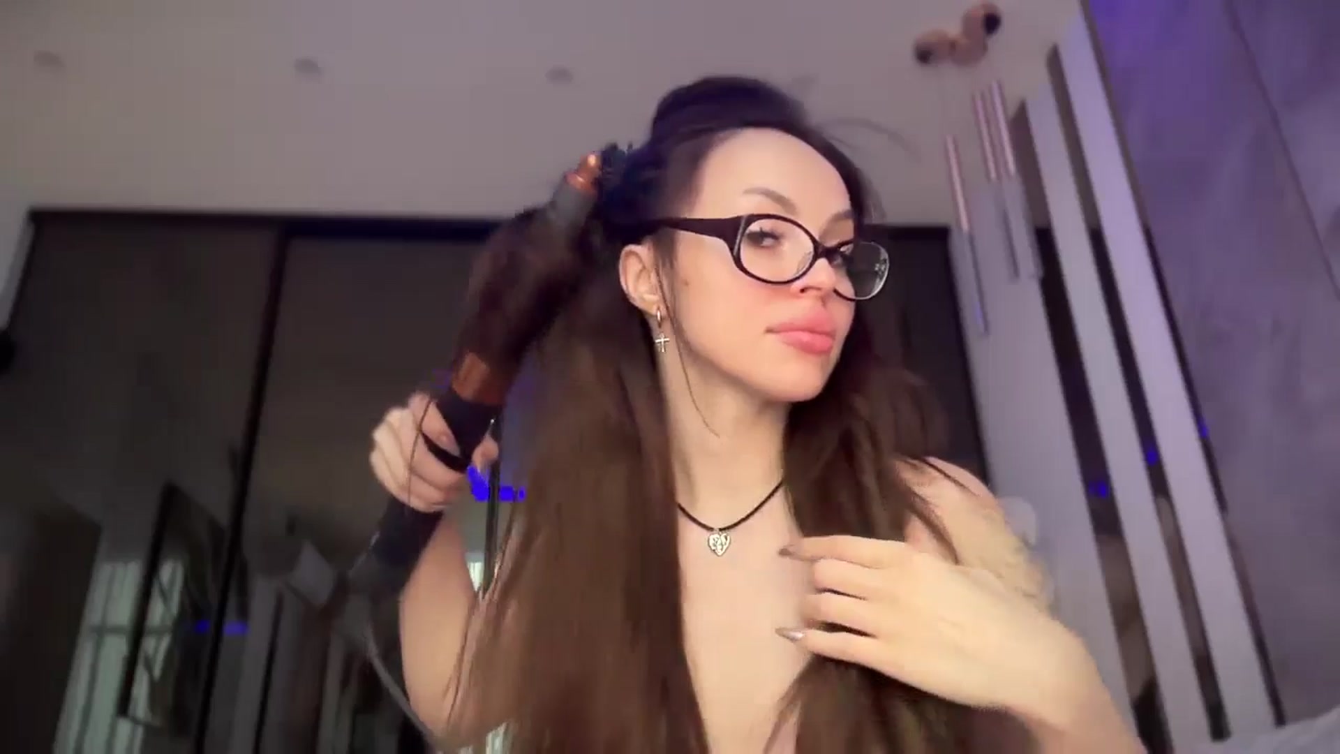 Gallery image thumbnail from UGLYGIRL_'s myfreecams stream on, 12/24/2025, 07:55 image 13 of 20