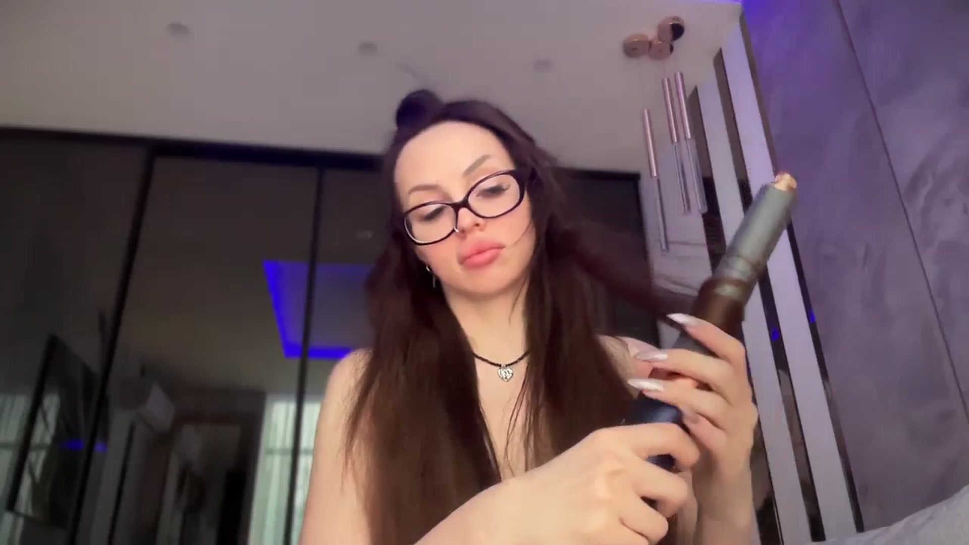 Gallery image thumbnail from UGLYGIRL_'s myfreecams stream on, 12/24/2025, 07:55 image 9 of 20