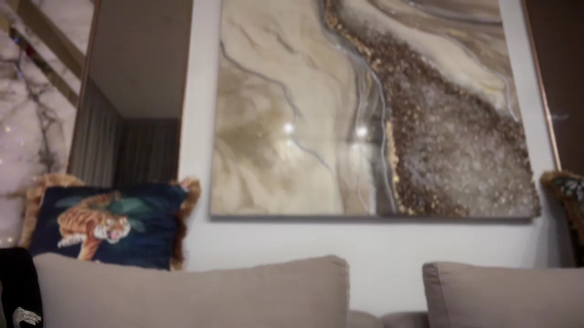 Gallery image thumbnail from UGLYGIRL_'s myfreecams stream on, 12/25/2025, 03:47 image 4 of 20