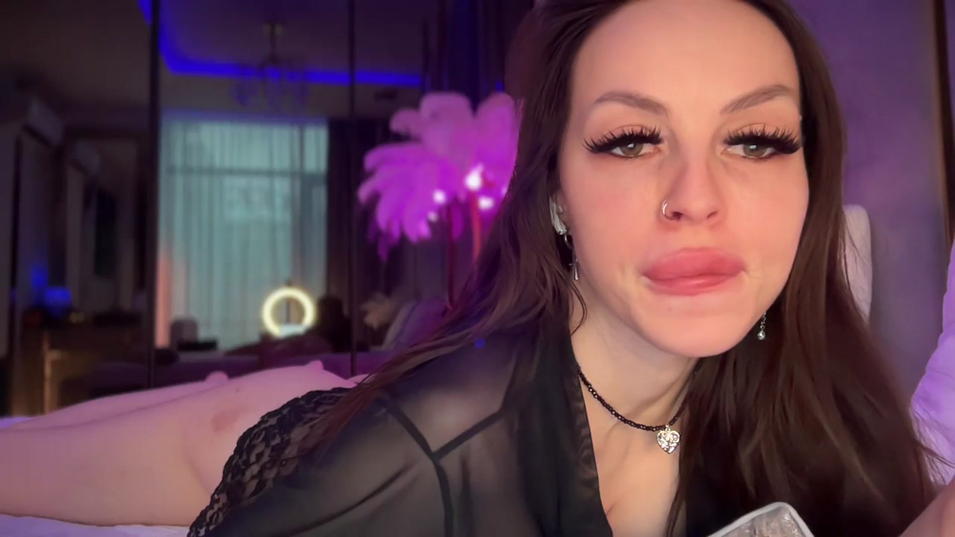 Gallery image thumbnail from UGLYGIRL_'s myfreecams stream on, 12/27/2025, 06:36 image 12 of 20