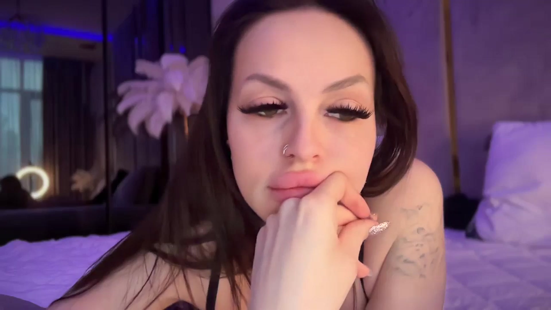 Gallery image thumbnail from UGLYGIRL_'s myfreecams stream on, 12/28/2025, 06:20 image 10 of 20