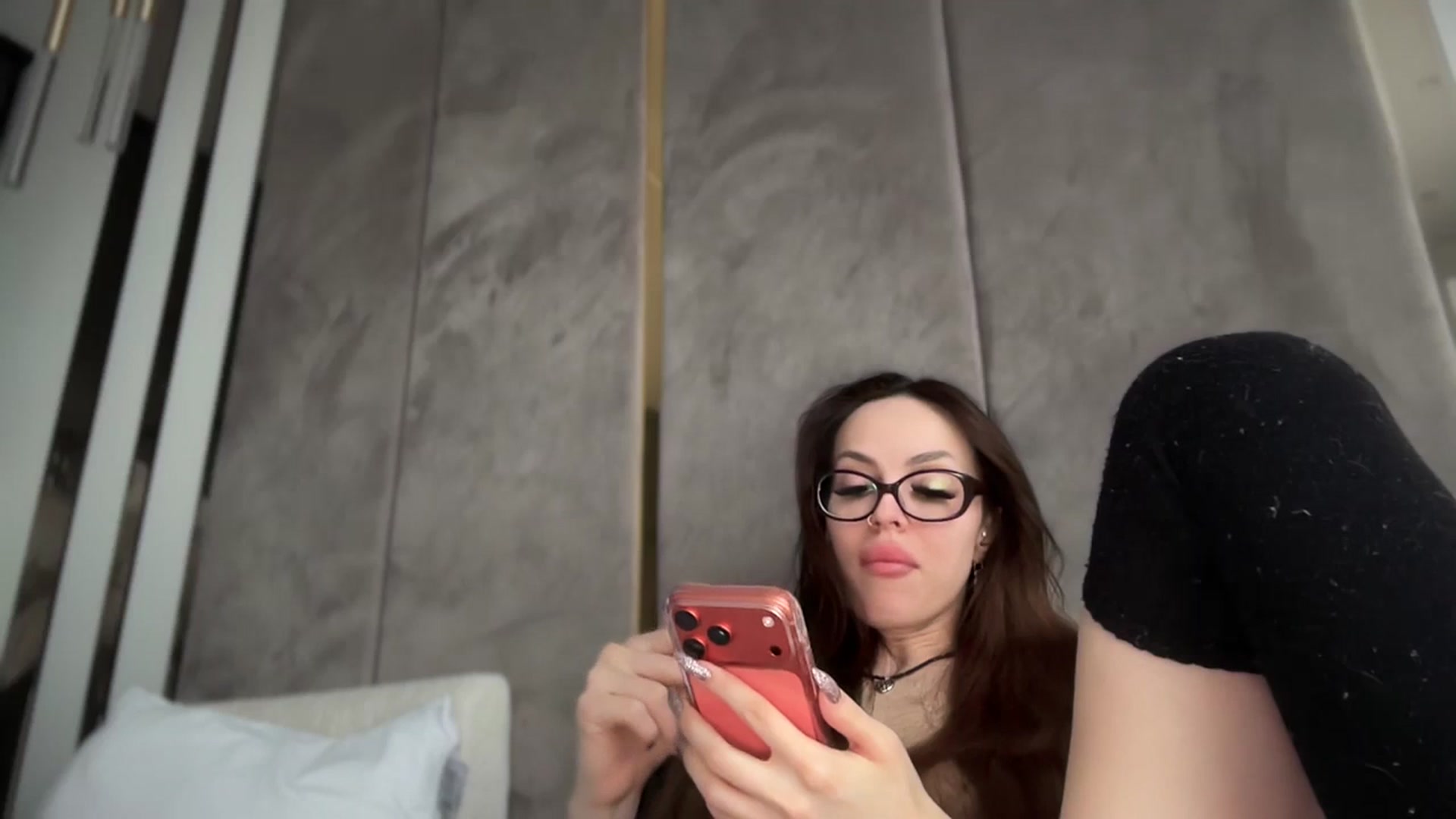 Gallery image thumbnail from UGLYGIRL_'s myfreecams stream on, 12/28/2025, 13:19 image 16 of 20