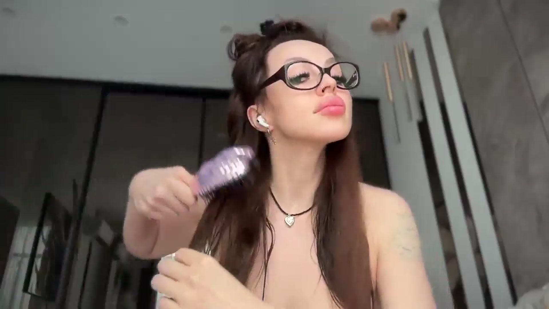 Gallery image thumbnail from UGLYGIRL_'s myfreecams stream on, 12/30/2025, 13:16 image 2 of 20